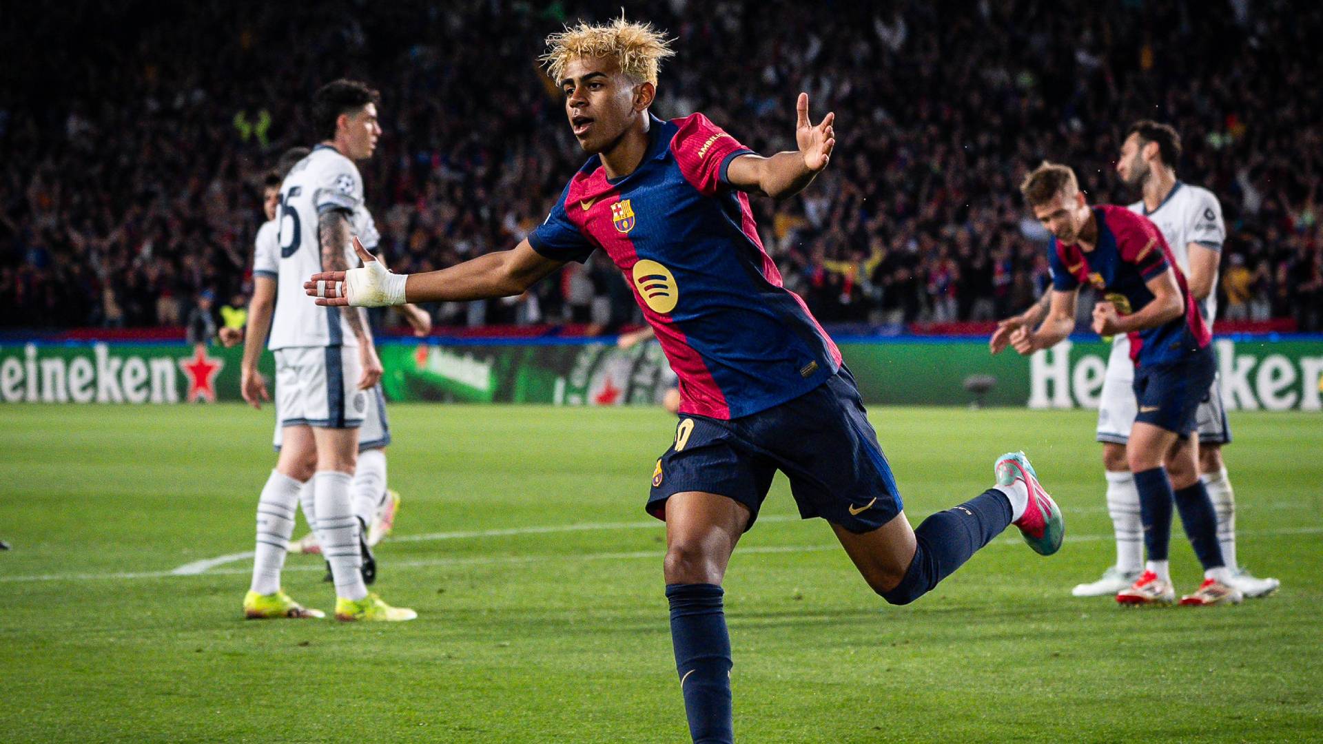 FC Barcelona Lamine Yamal Champions League 300425