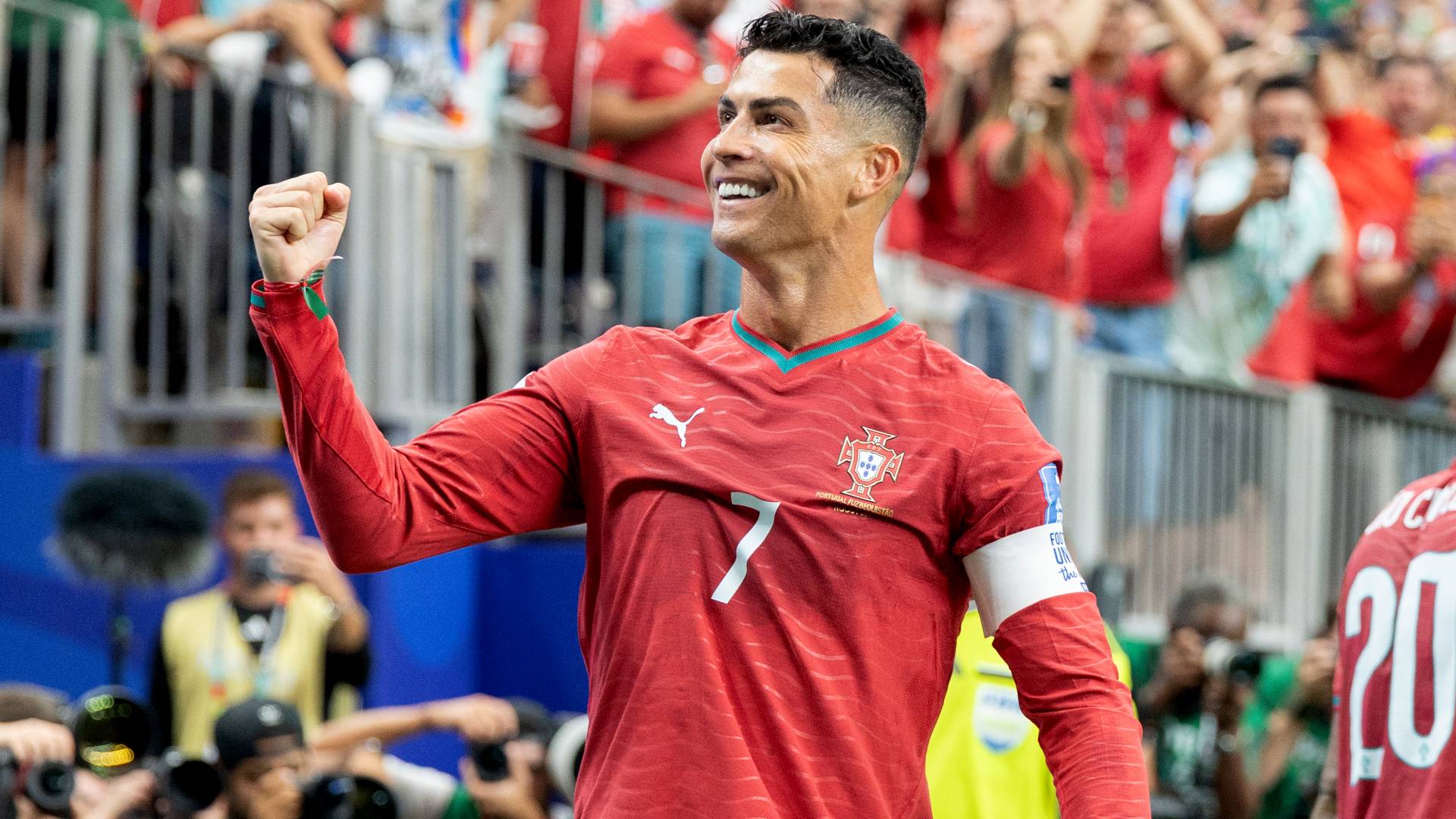 El emotivo saludo de James Rodríguez a Cristiano Ronaldo que hizo