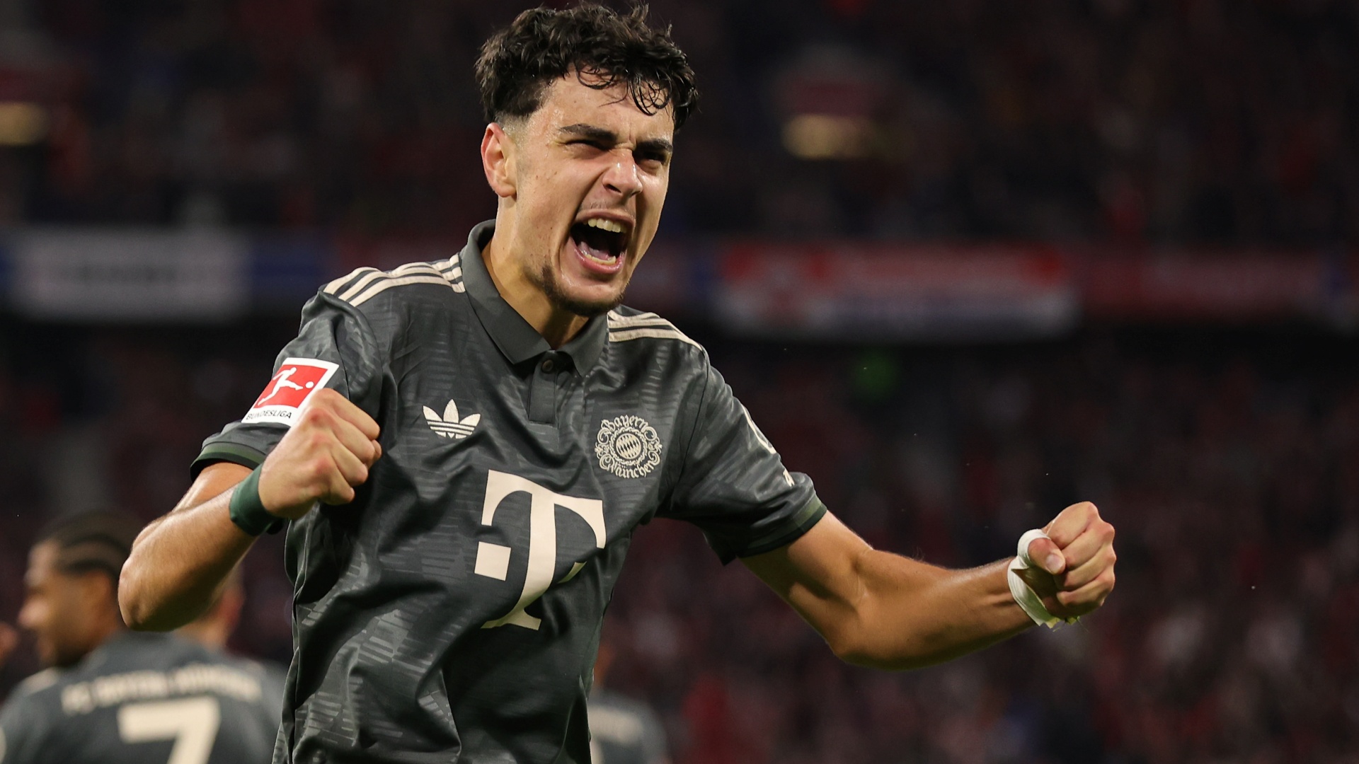 Aleksandar Pavlovic FC Bayern München 28092024