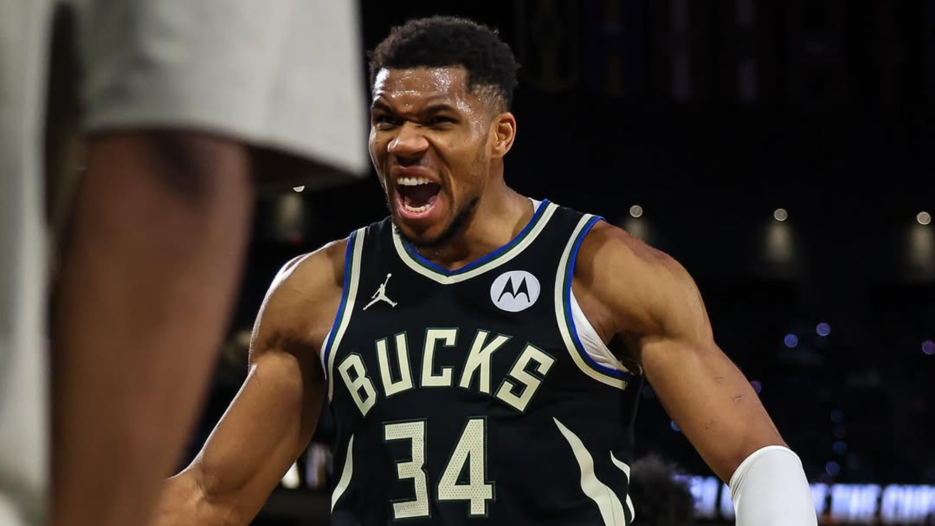Giannis Antetokounmpo, Milwaukee Bucks