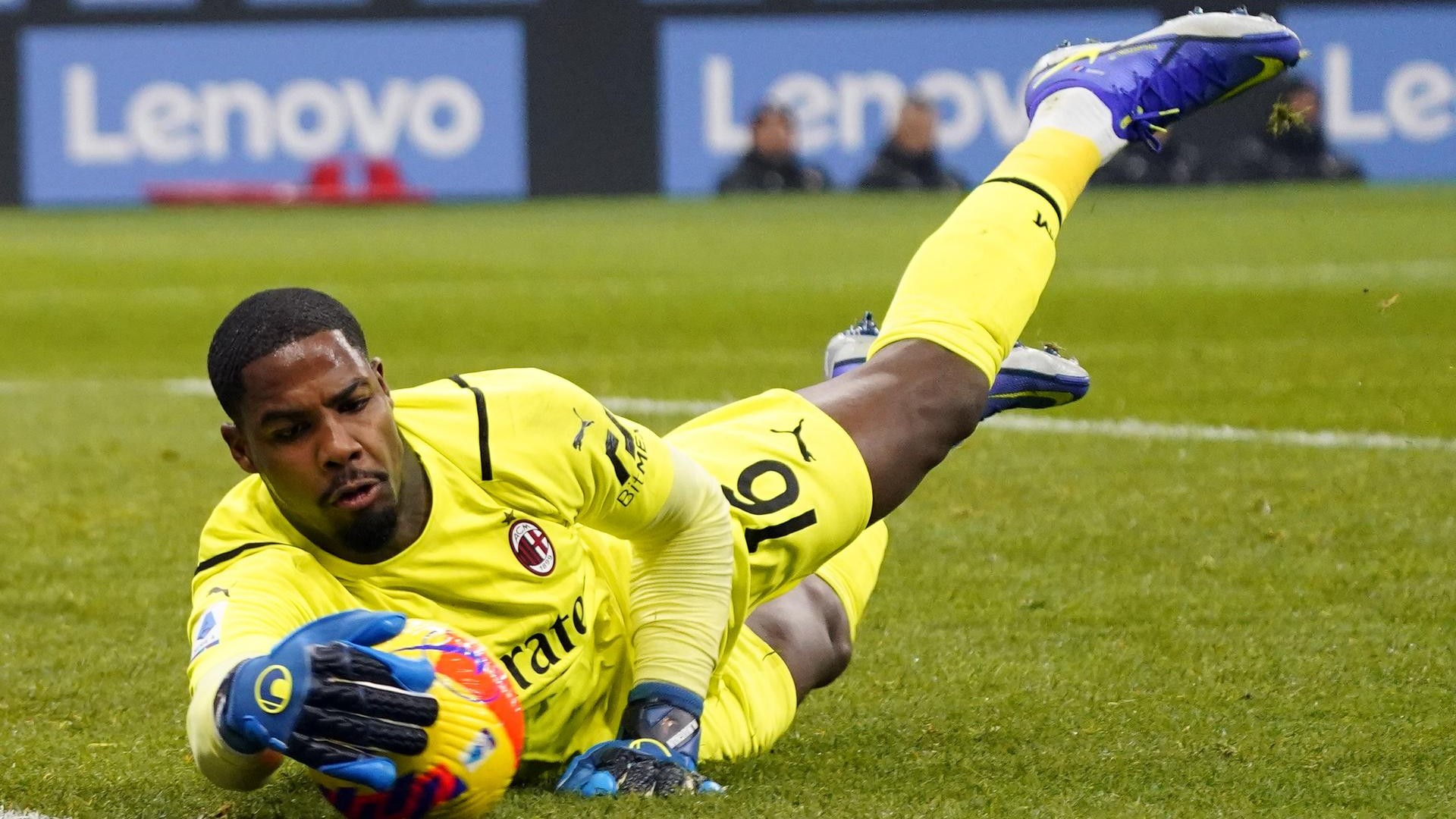 Mike Maignan portiere del Milan