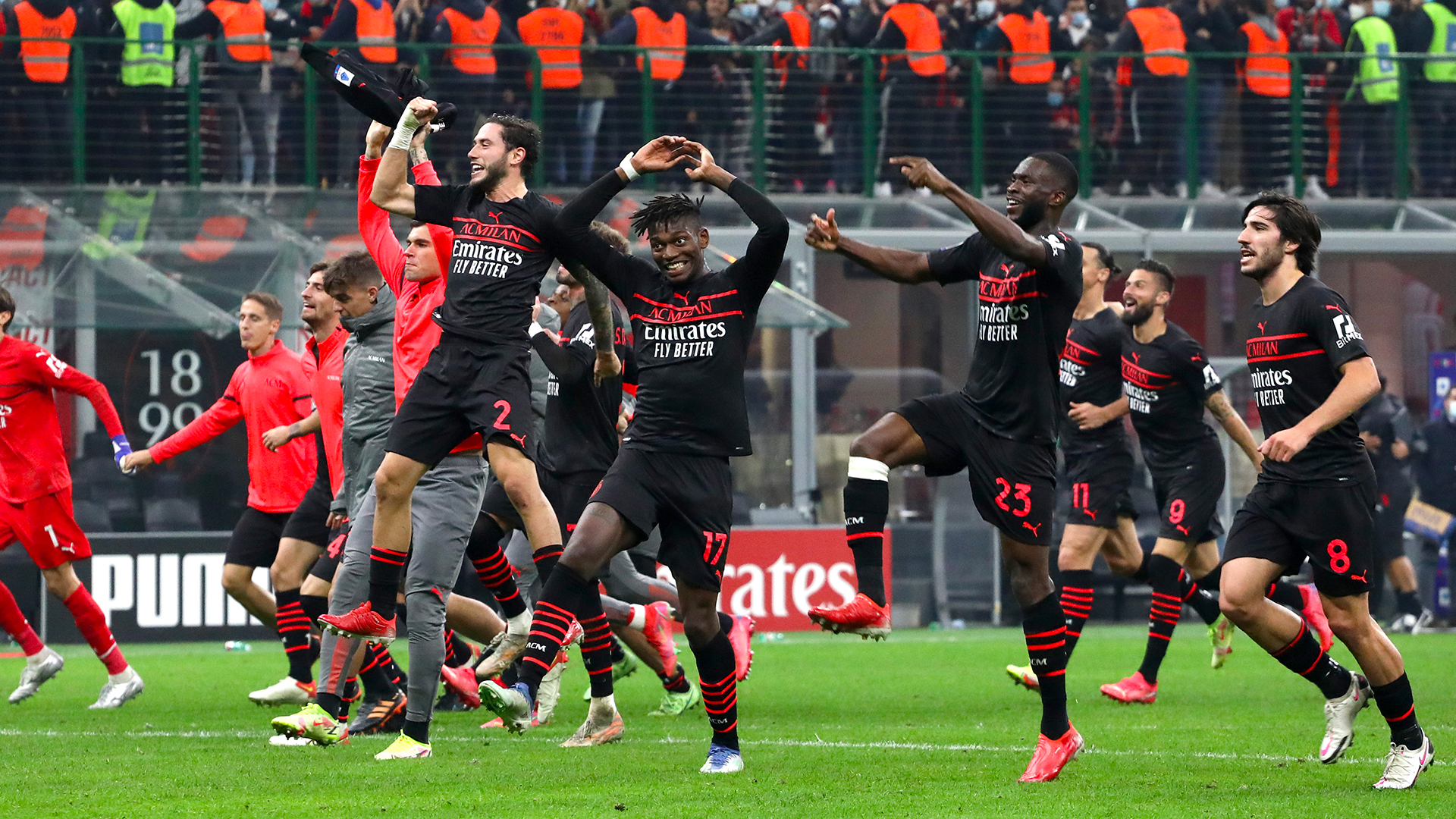 Milan-Verona, esultanza rossoneri