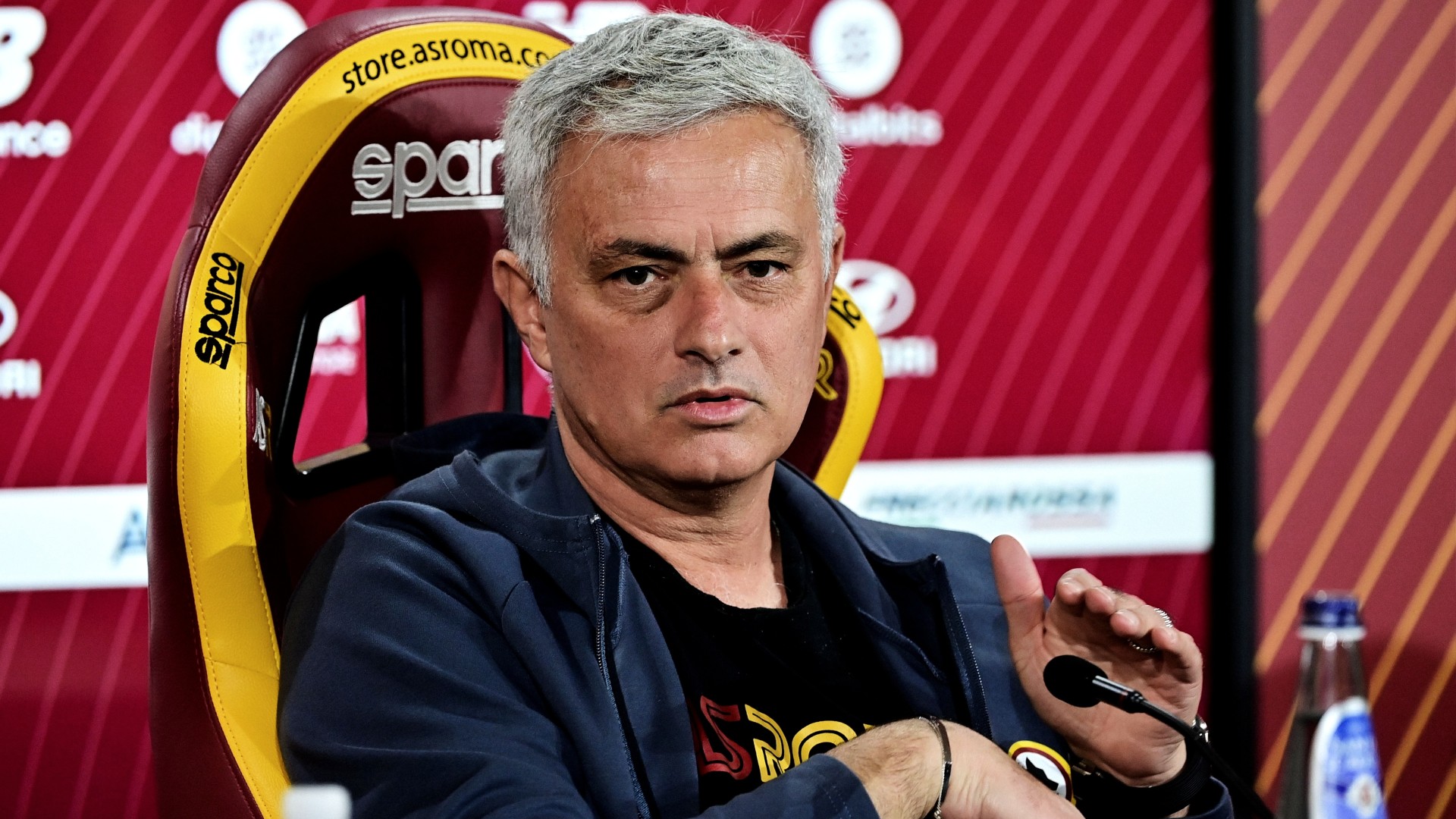 2021-12-17-roma-jose-mourinho