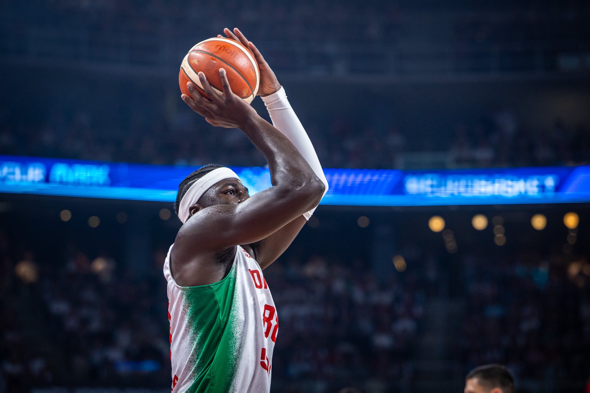 Neemias Queta Portugal