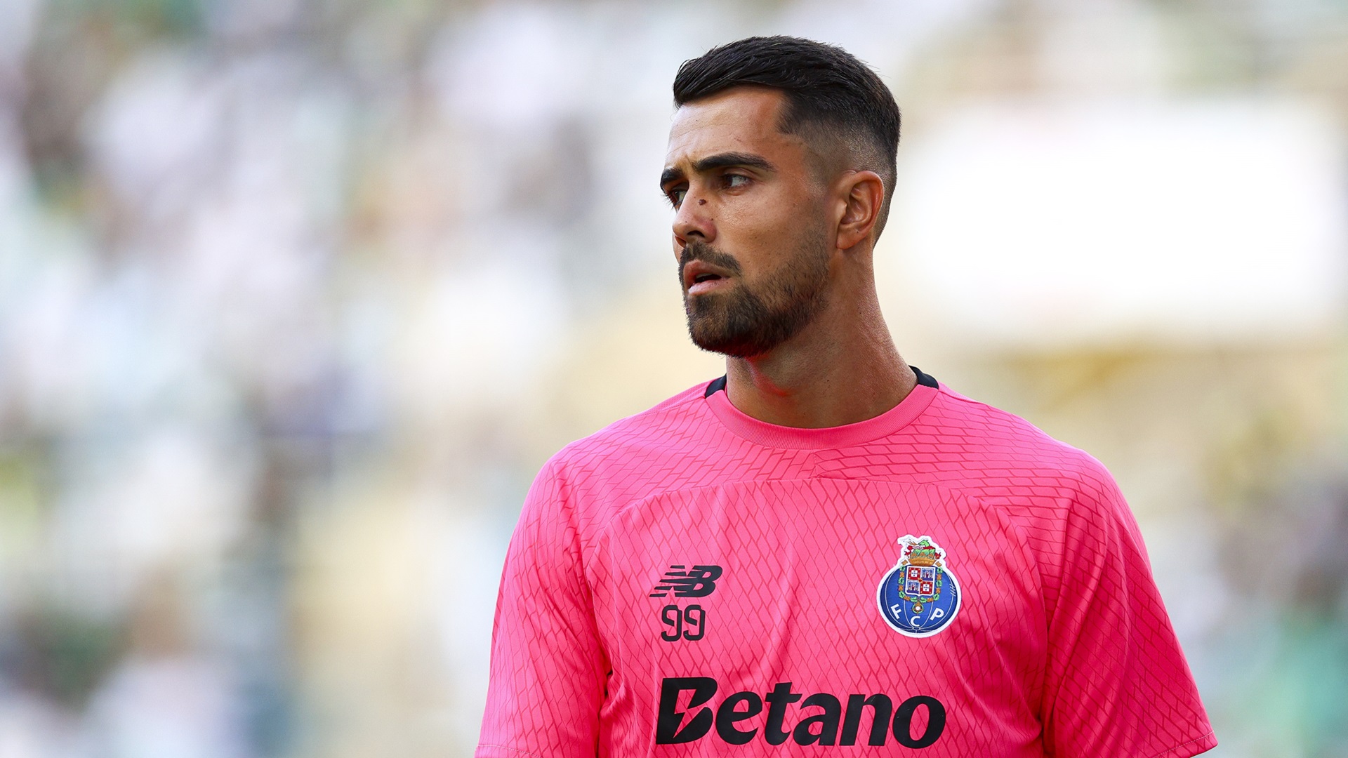 Diogo Costa KO por desconforto muscular, Stephen Eustáquio de volta: as ...