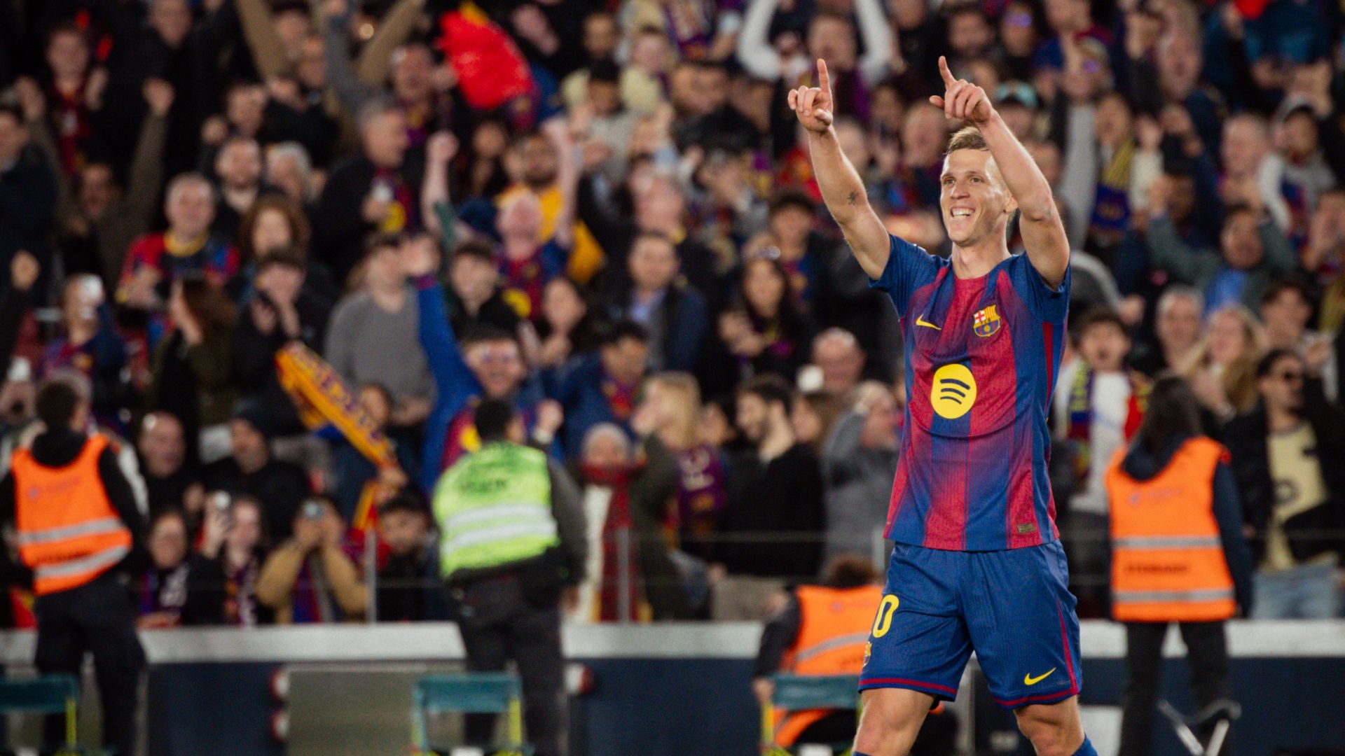 Dani Olmo, LaLiga, FC Barcelona