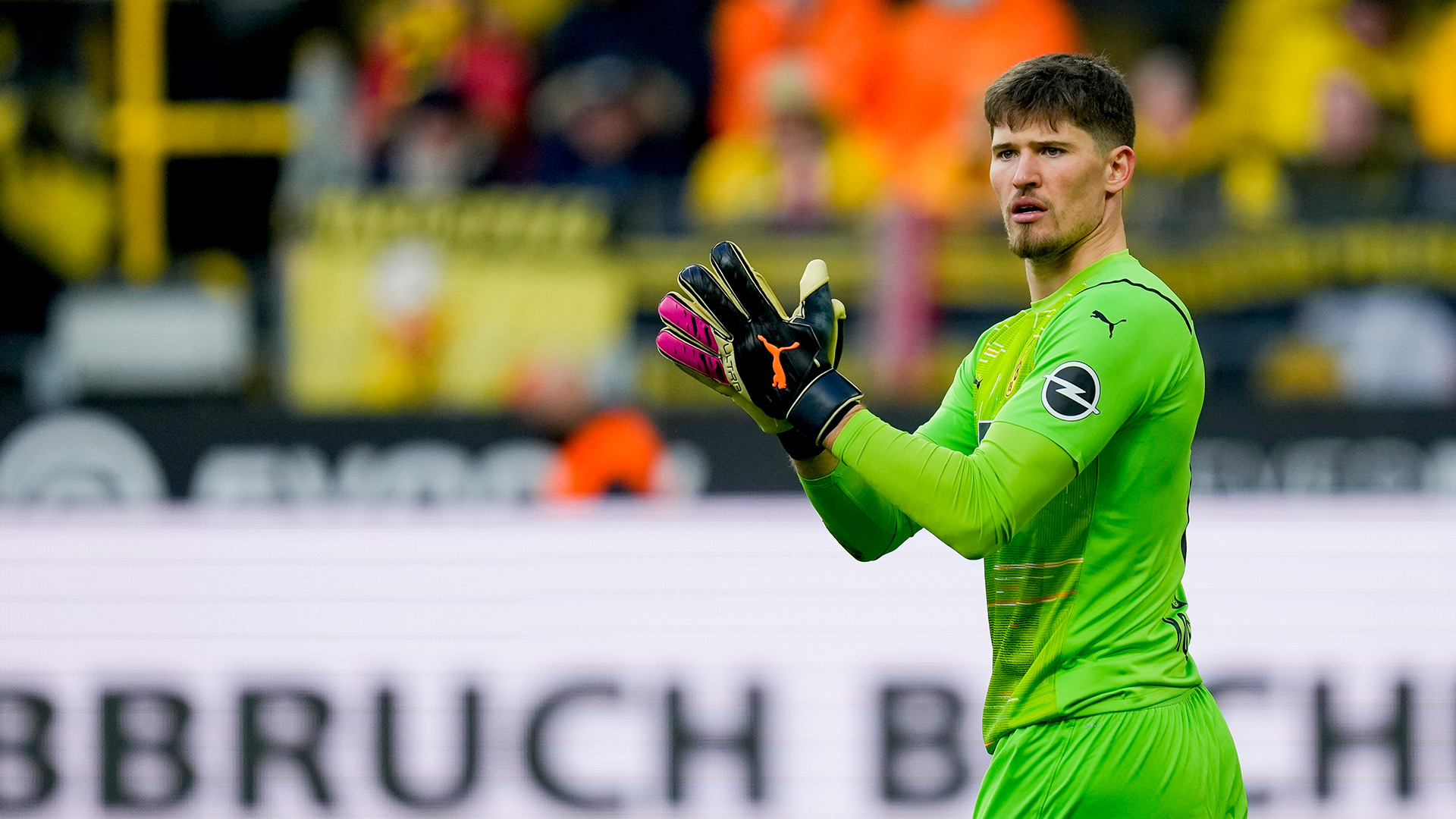 Gregor Kobel BVB Borussia Dortmund