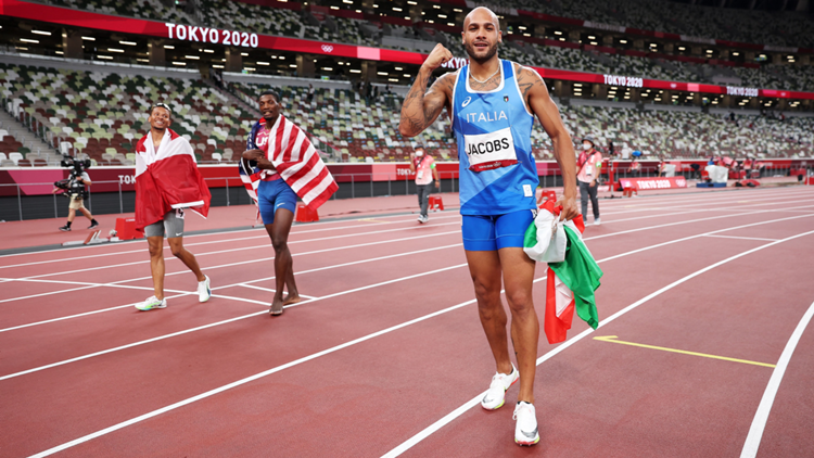 Marcell Jacobs, medaglia d'oro nei 100 metri alle Olimpiadi di Tokyo 2020