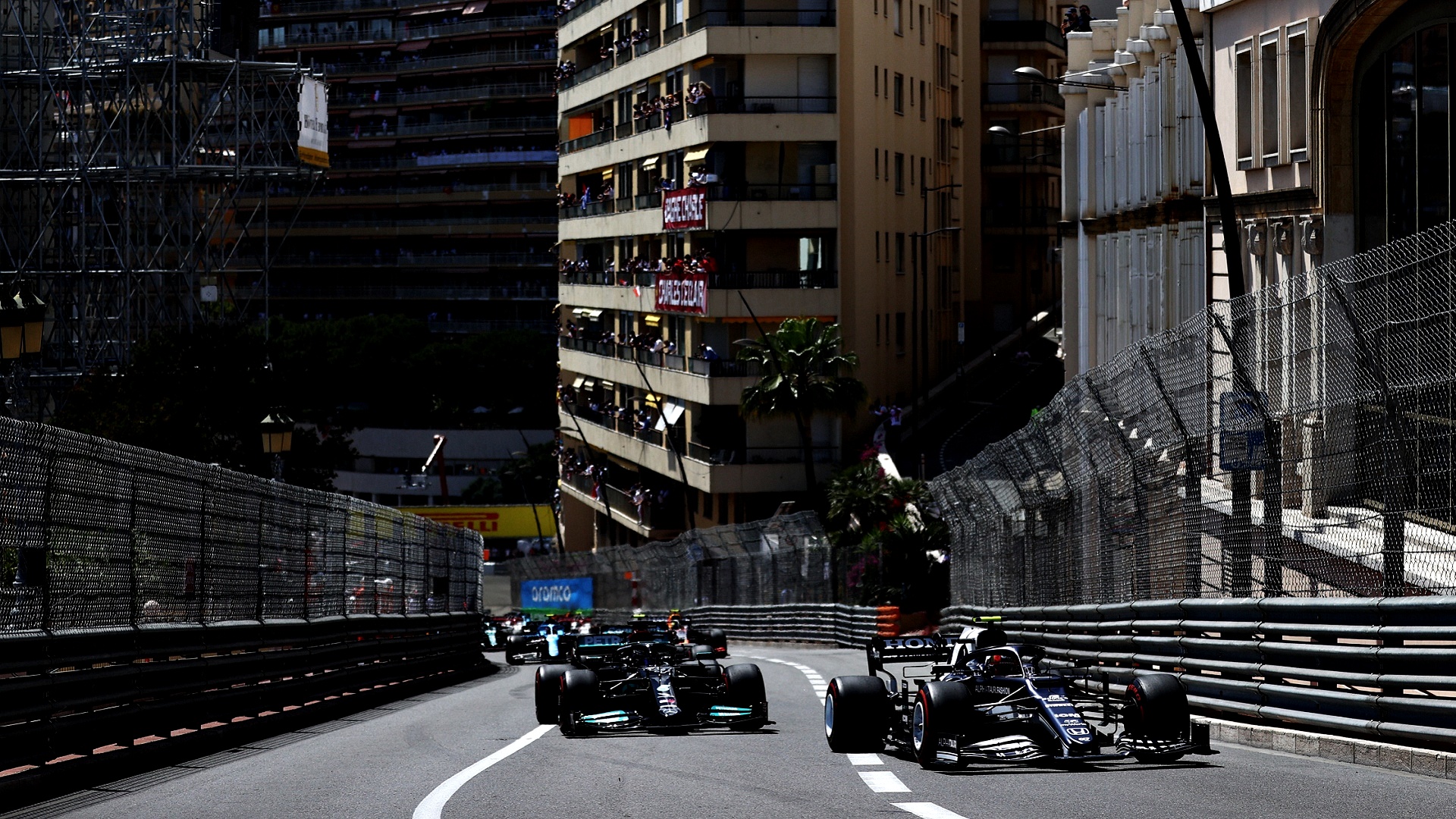 2021-05-31 Gasly Hamilton F1 Formula 1