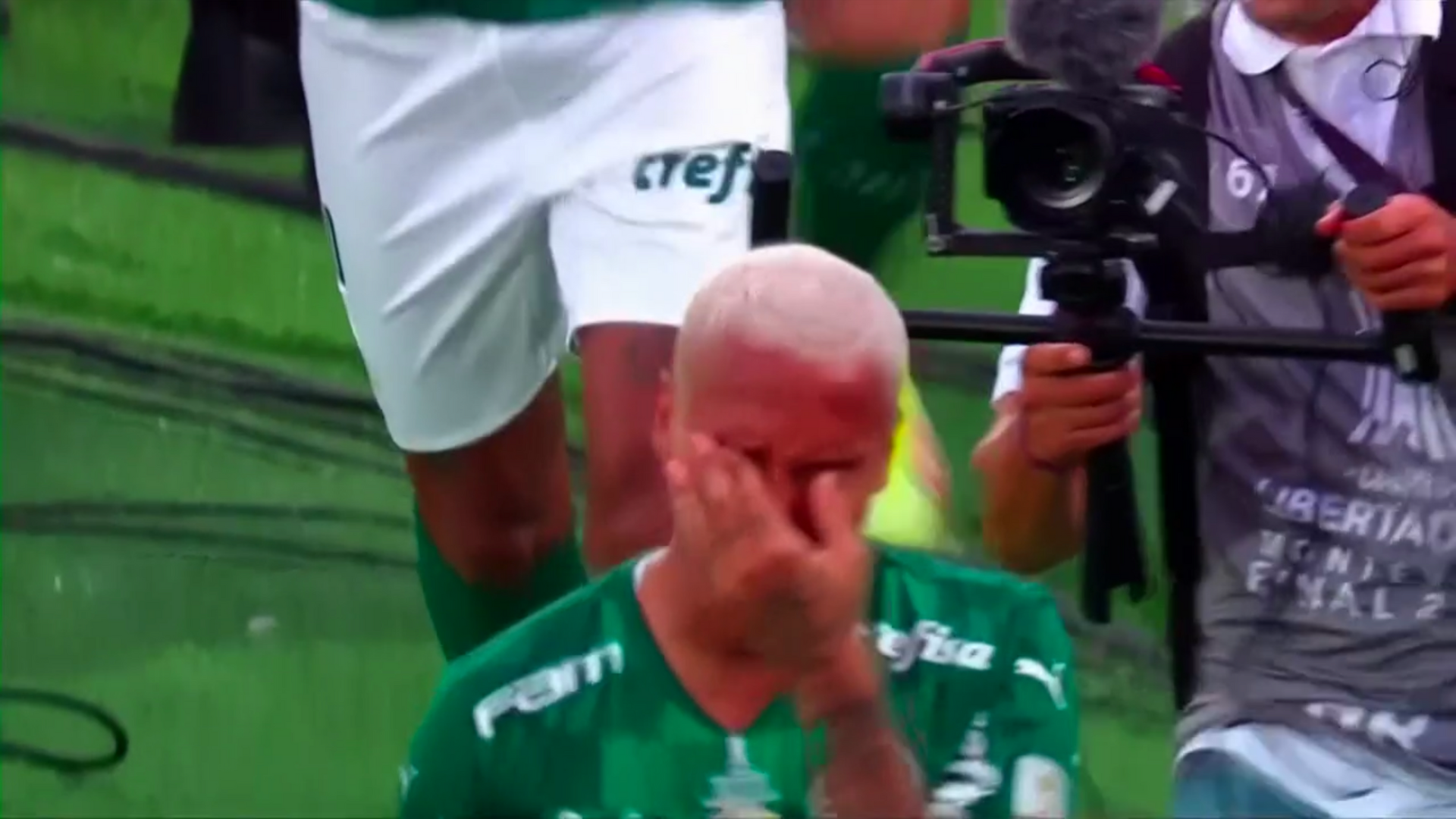 Le lacrime di Dayverson in Palmeiras-Flamengo