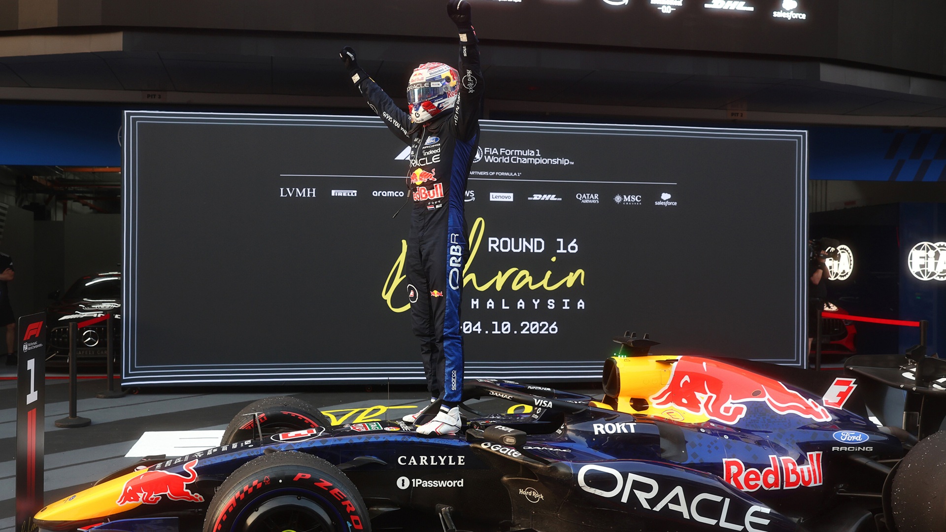 フェルスタッペンが大荒れのバーレーンGPで新規定後初勝利