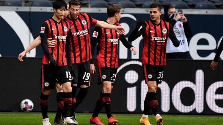 ONLY GERMANY Eintracht Frankfurt BVB Daichi Kamada Tor Jubel 05122020