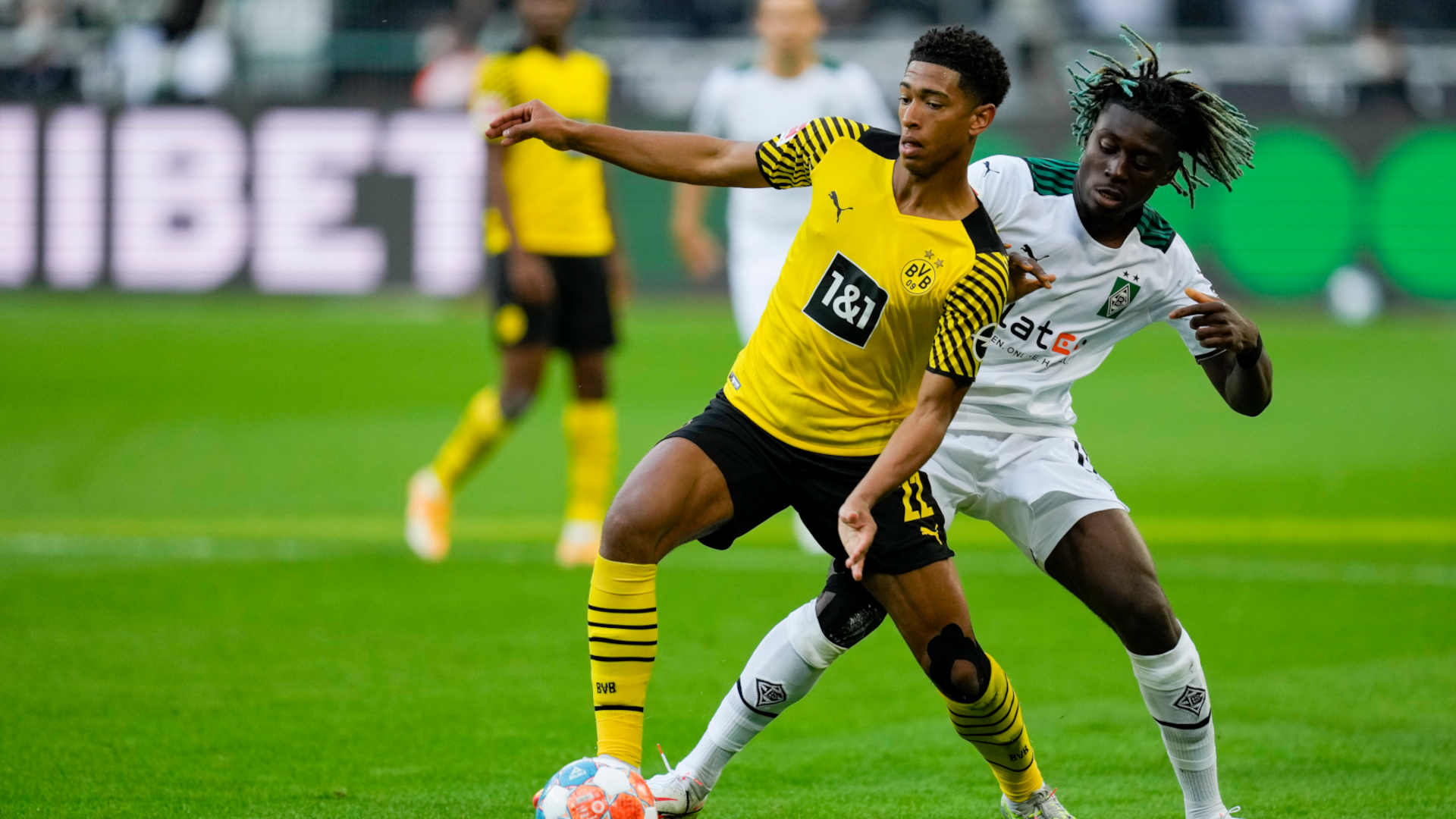 Jude Bellingham Manu Kone Borussia Dortmund Gladbach Bundesliga 25092021