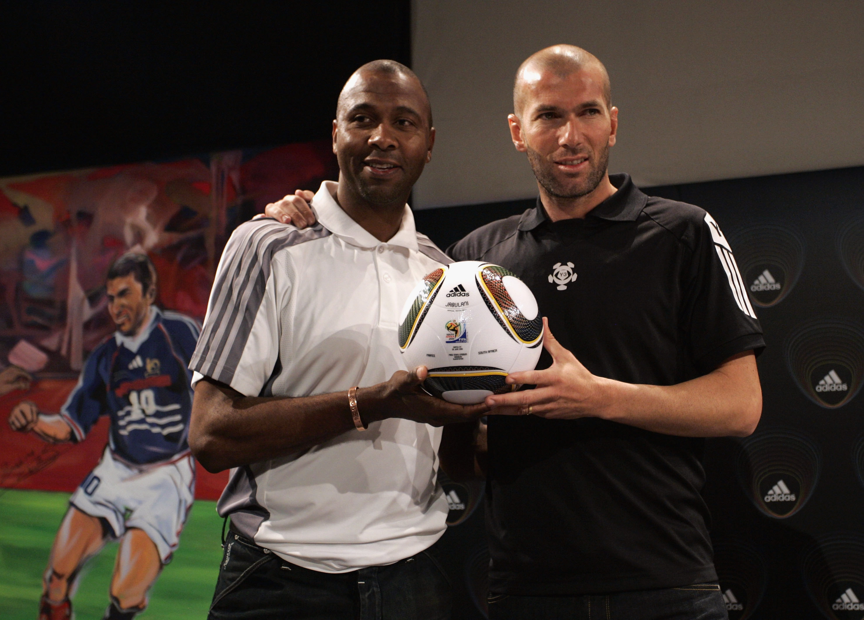 Adidas_Jabulani_Sudafrica_2010_Zidane