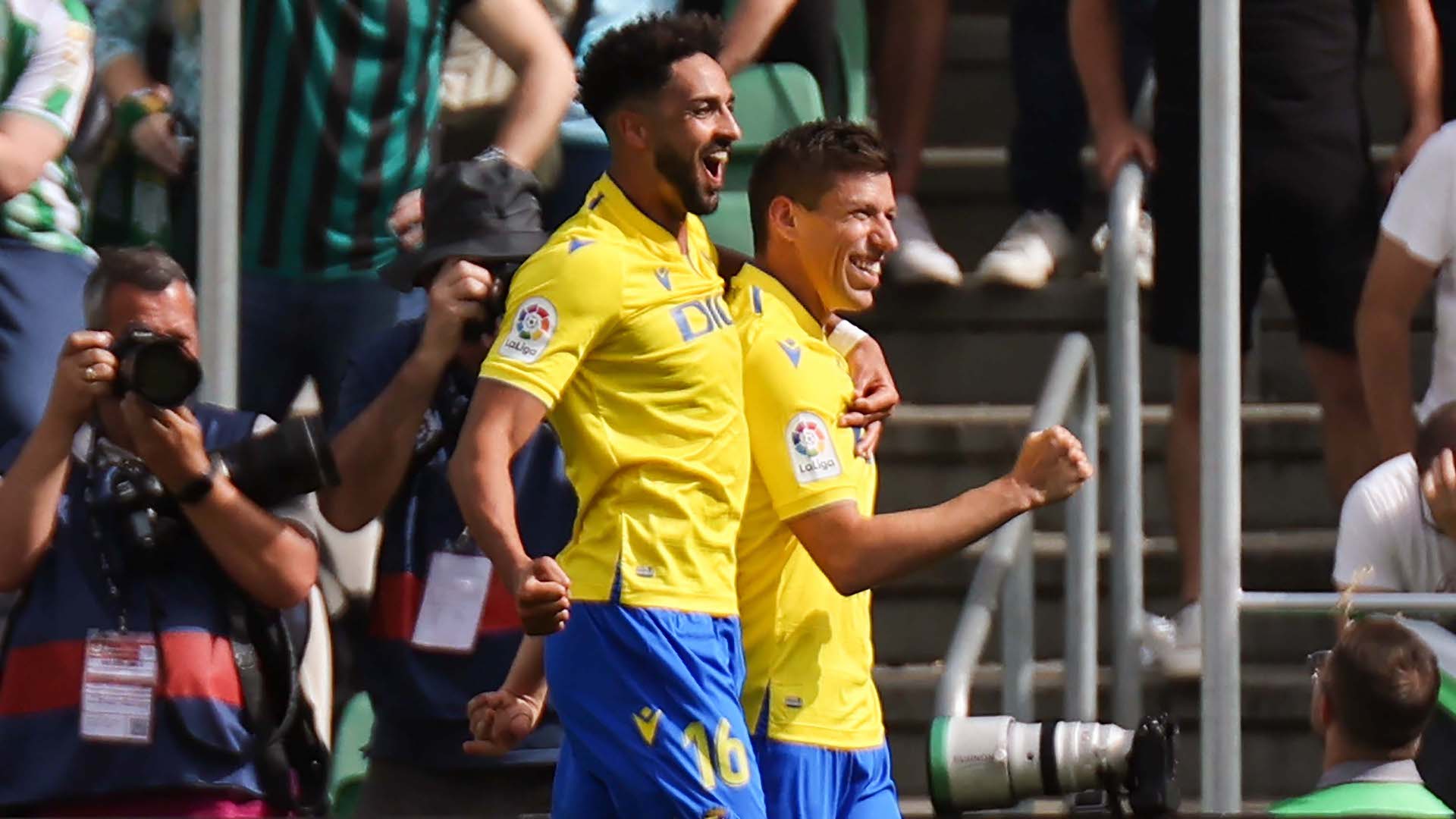 Rubén Alcaraz, Chris Ramos, Betis vs Cádiz, LaLiga