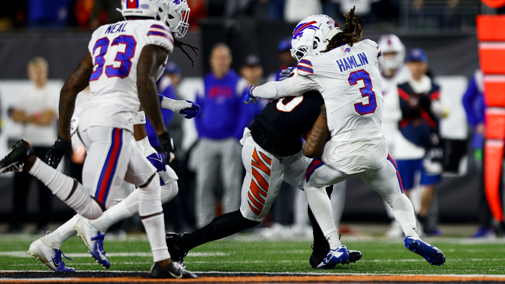 Damar Hamlin Buffalo Bills Bengals NFL