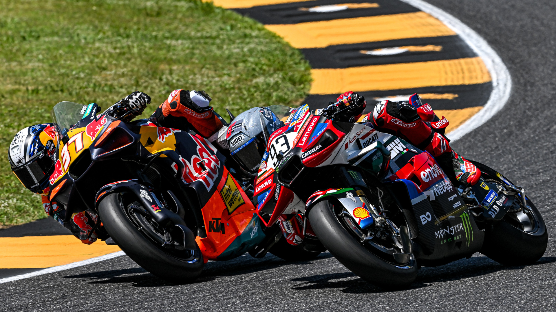 Pedro Acosta Marc Márquez KTM Ducati 2026 Mugello
