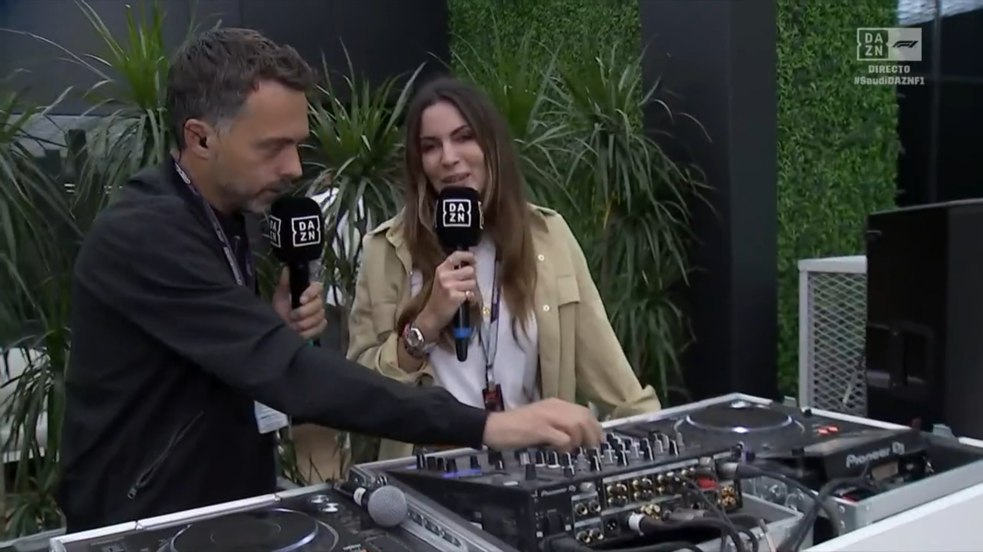 Albert Fàbrega Melissa Jiménez GP Arabia Saudí F1