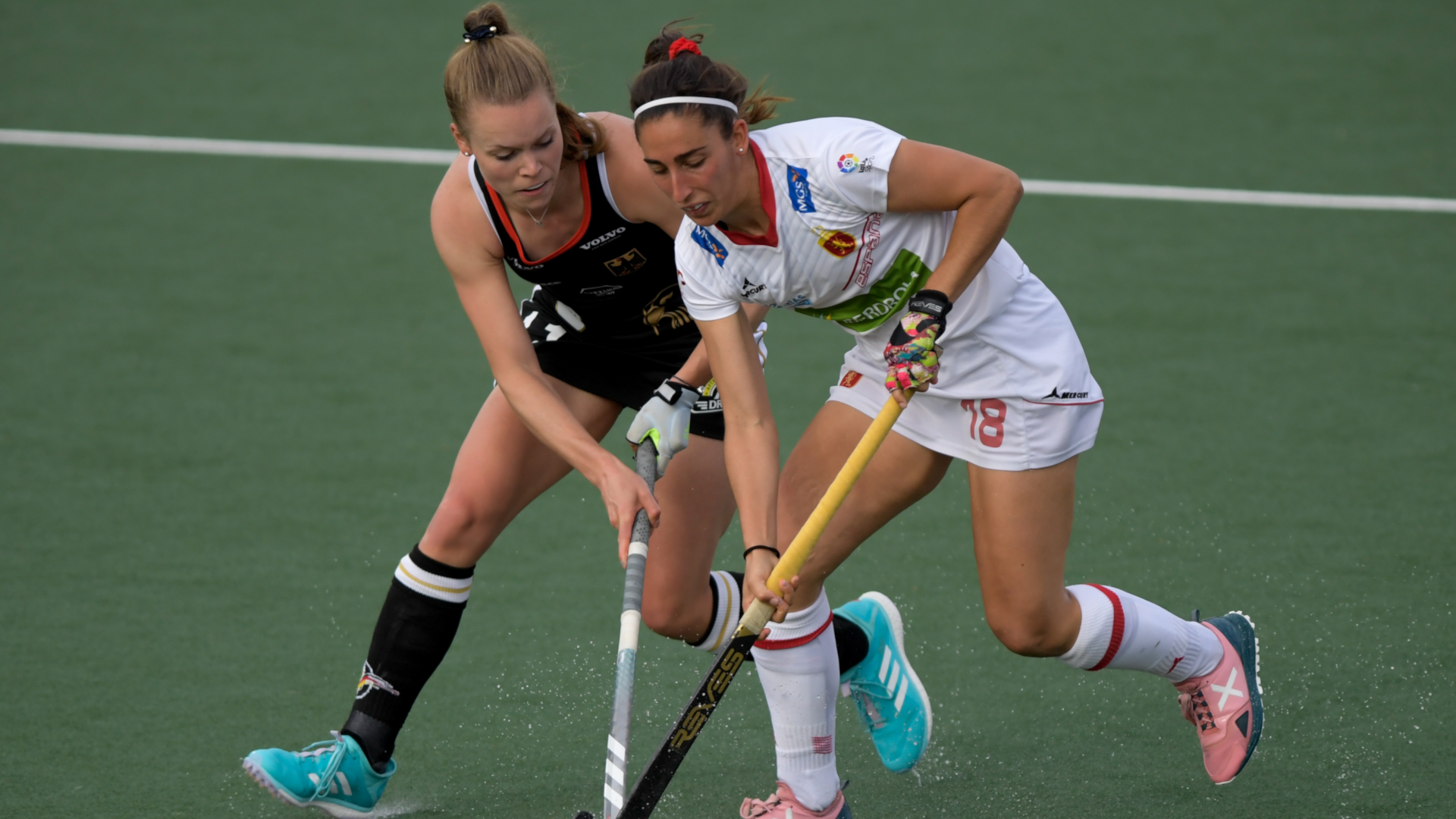 Julia Pons Genesca Lena Micheel Spanien Deutschland Euro Hockey Championships 11062021