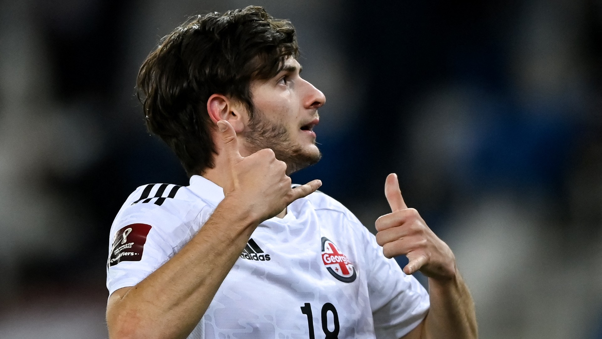 Kvicha Kvaratskhelia nuovo acquisto del Napoli con la maglia della Georgia