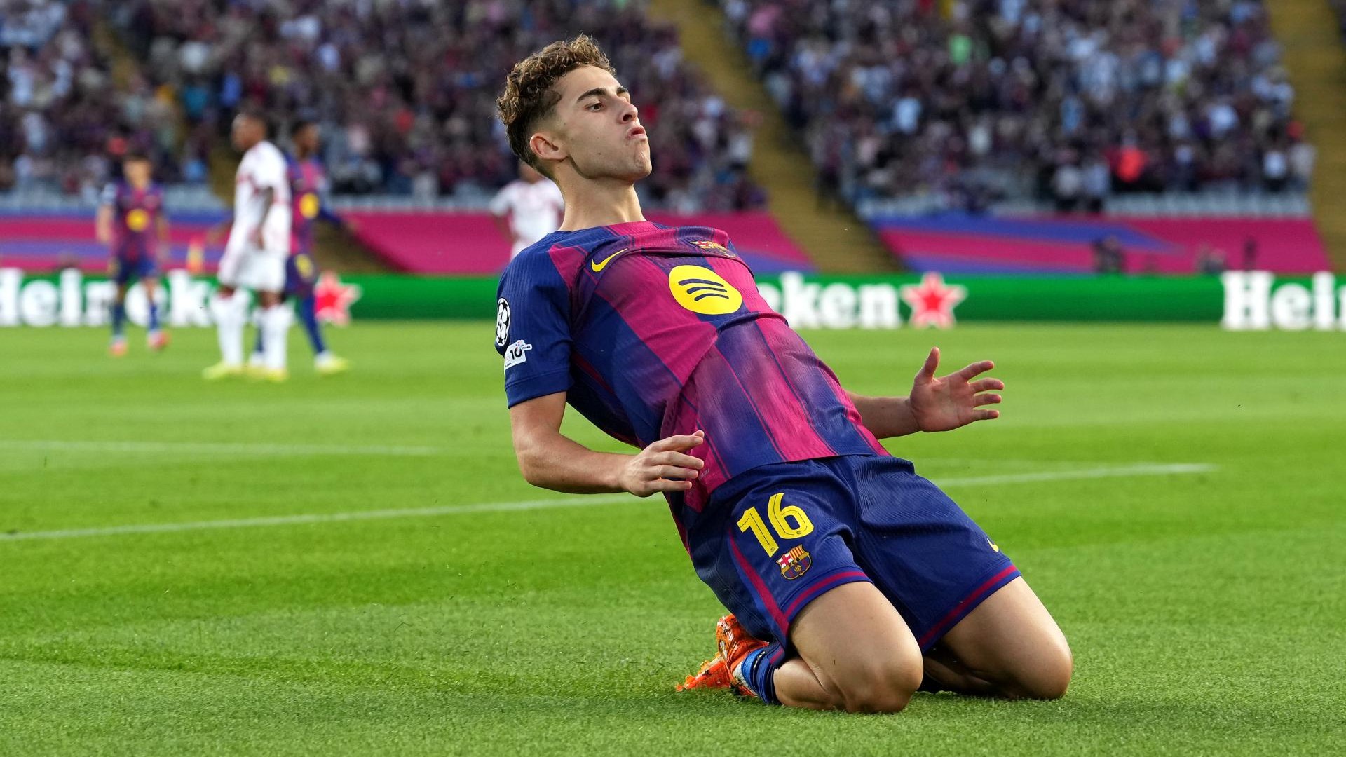 FC Barcelona Fermin Lopez Champions League 21102025