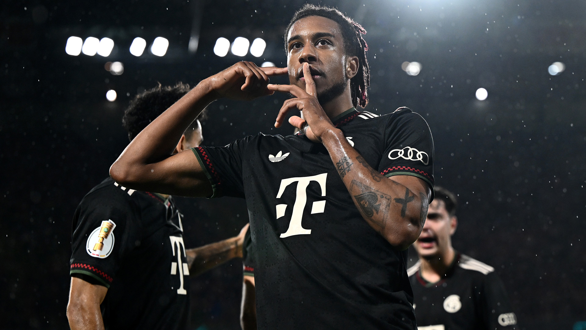 Michael Olise FC Bayern München 29102025