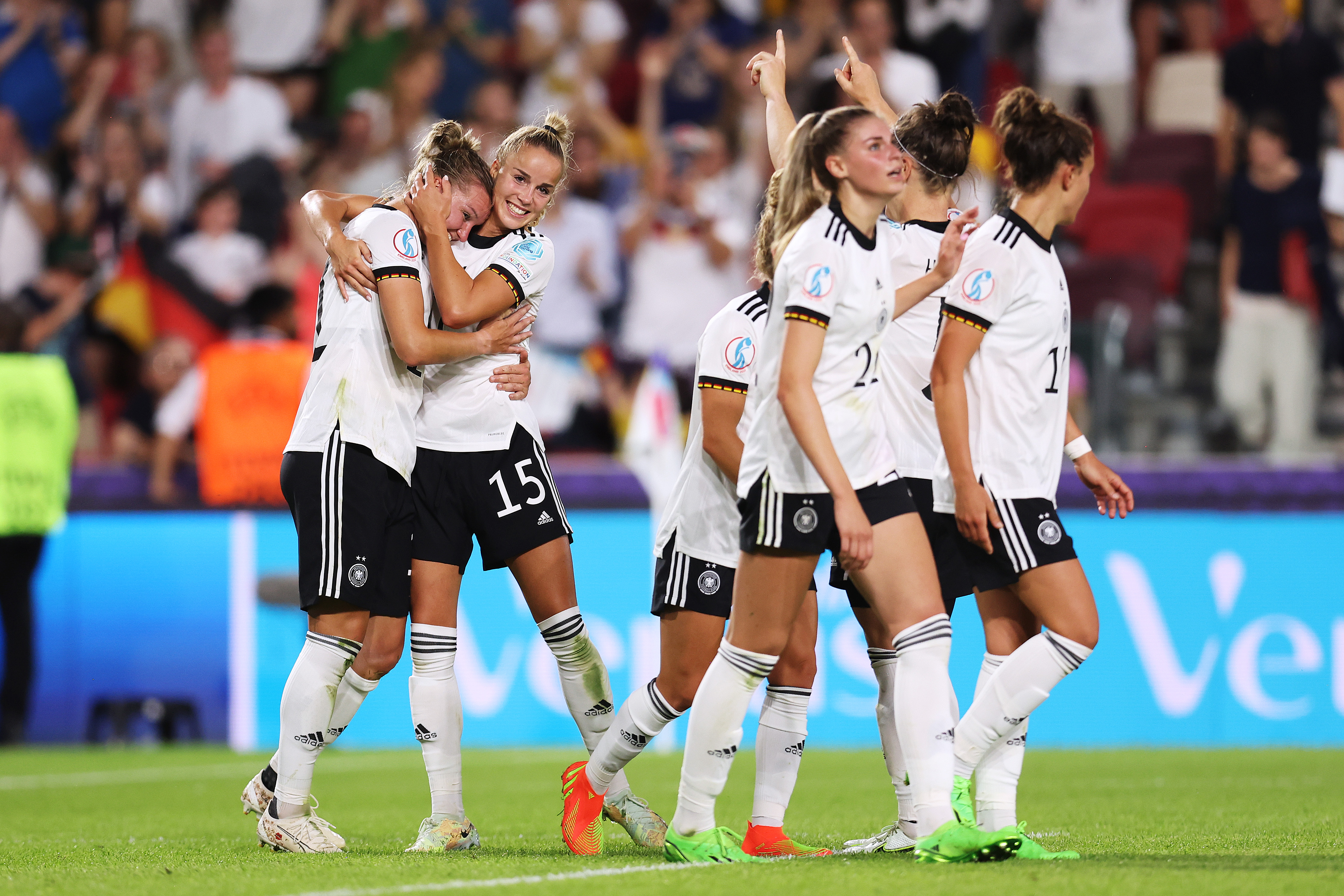 Alexandra Popp Giulia Gwinn UEFA Women's Euro 2022 Deutschland DFB Elf 08072022