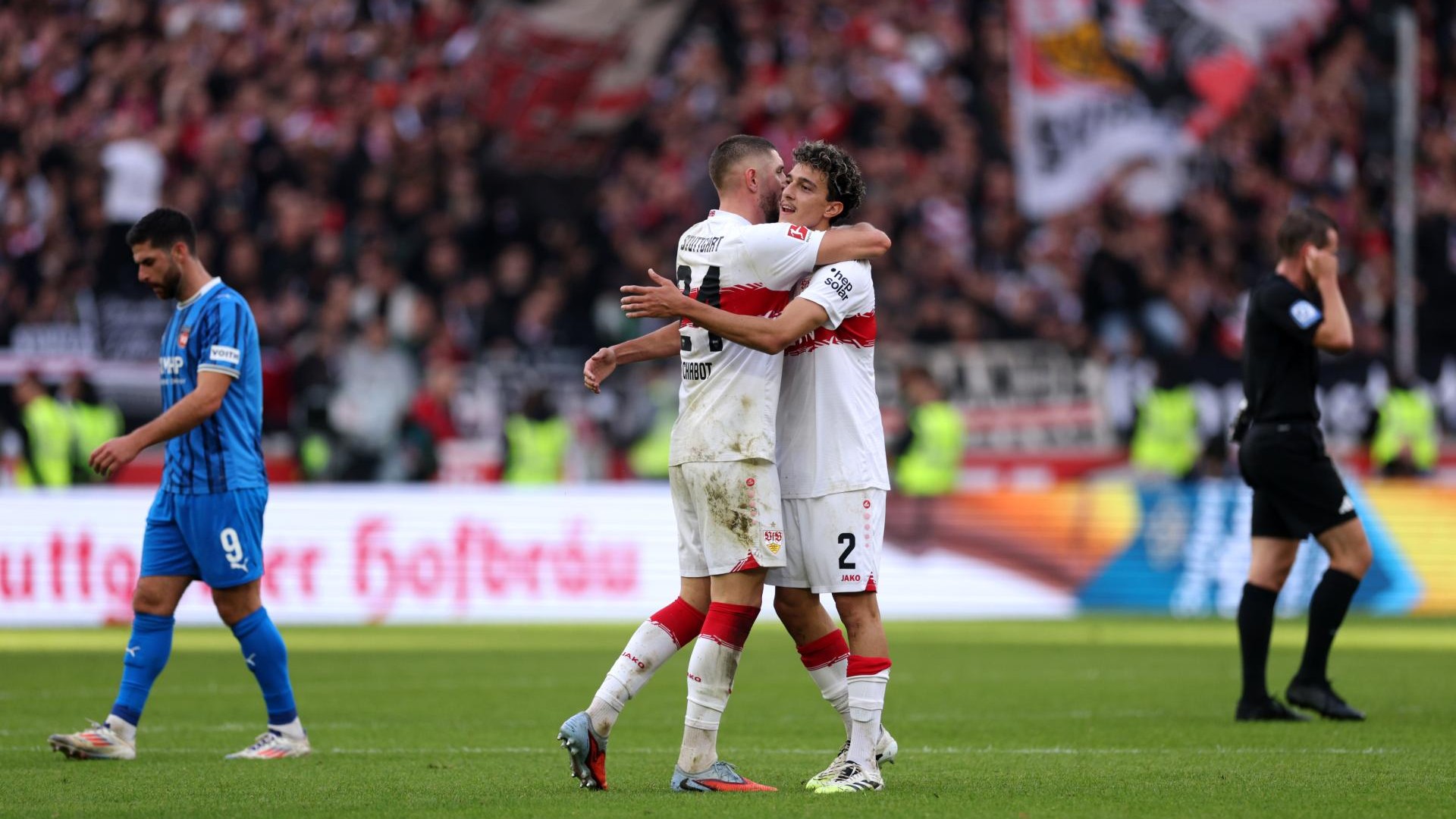 VfB Stuttgart Jeff Chabot Bundesliga 05102025