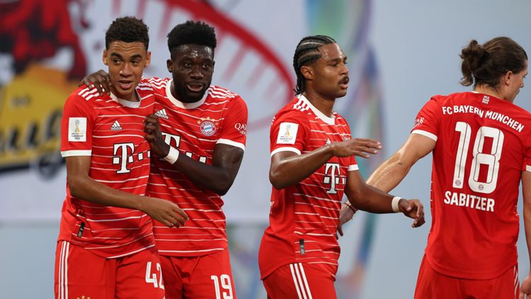FC Bayern München Jamal Musiala Alphonso Davies Serge Gnabry DFL Supercup 30072022