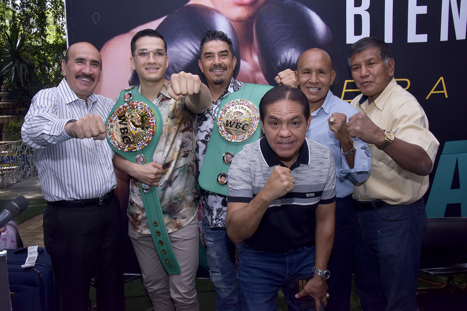 Brandon Figueroa, Carlos Zarate, Omar Figueroa Sr. Lupe Pintor, Chiquita Gonzalez