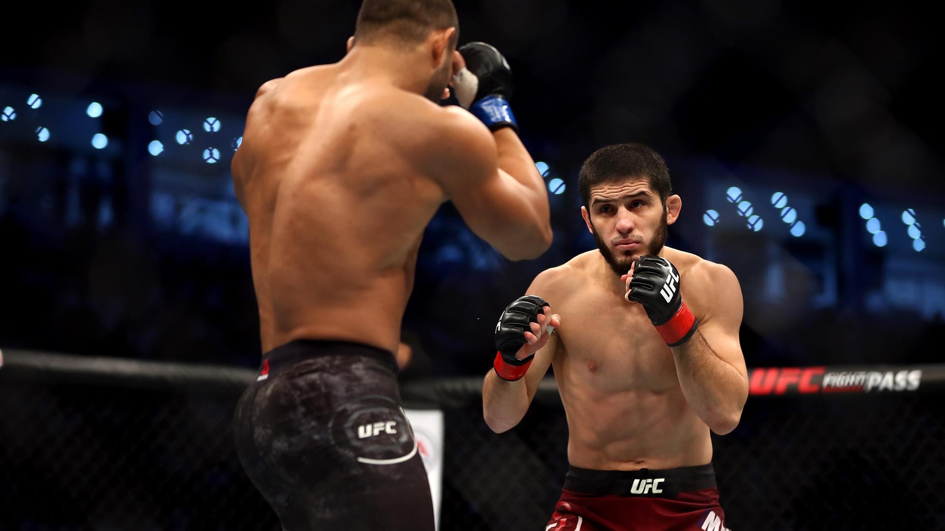 Islam Makhachev UFC 2025