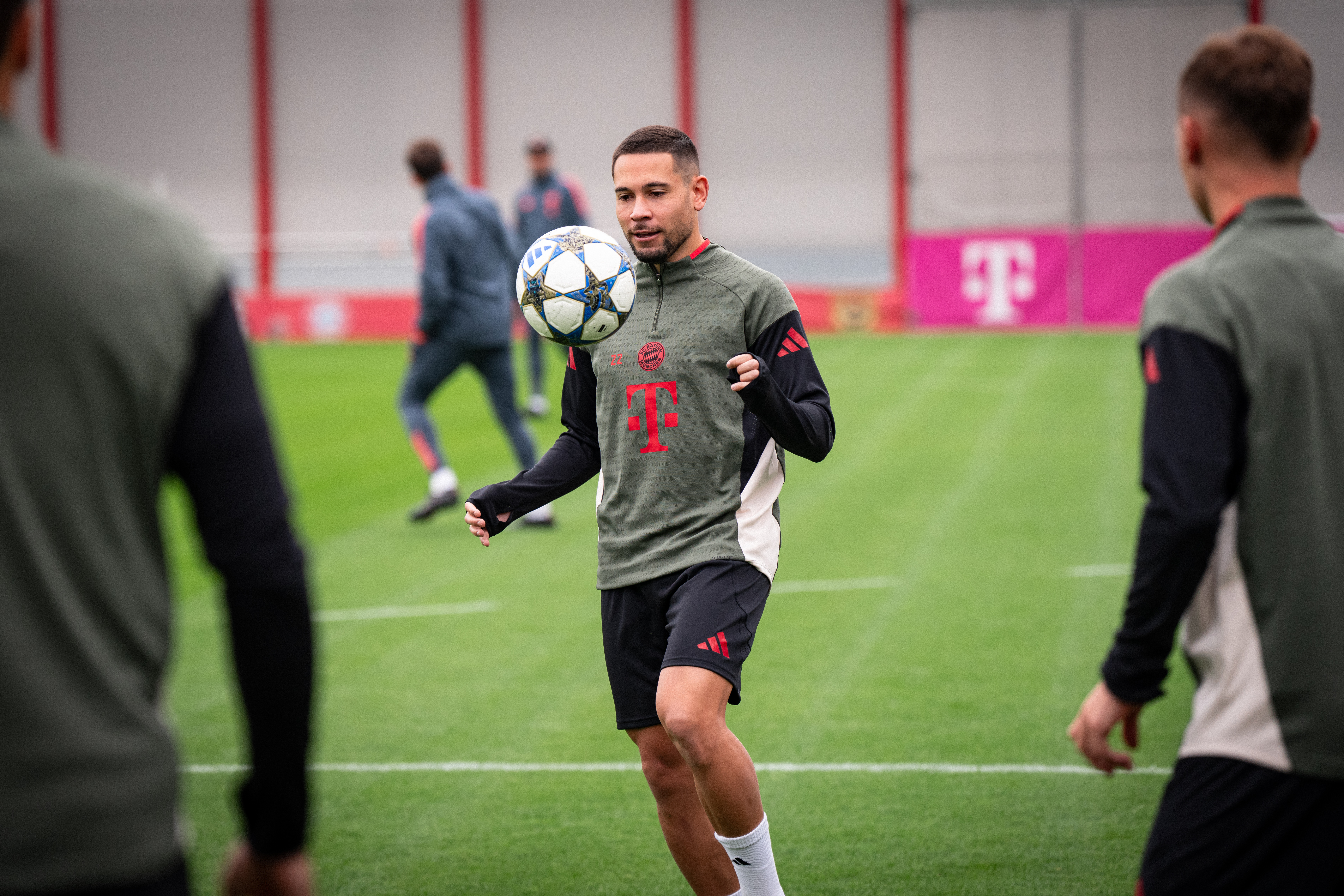 Raphael Guerreiro Bayern