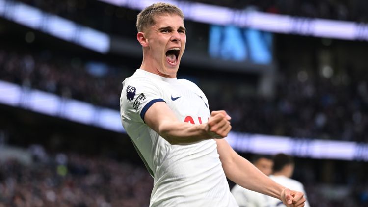 Micky van de Ven Tottenham Hotspur Premier League 07042024