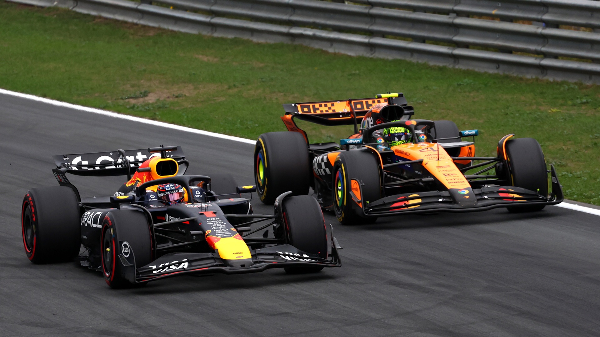 2025-08-31 Verstappen Norris F1 Formula 1