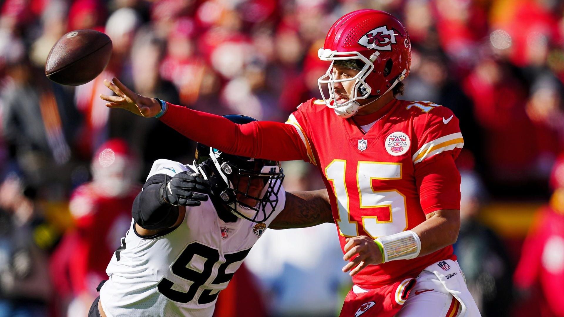 Jacksonville Jaguars Robertson-Harris Kansas City Chiefs Mahomes NFL 13112022