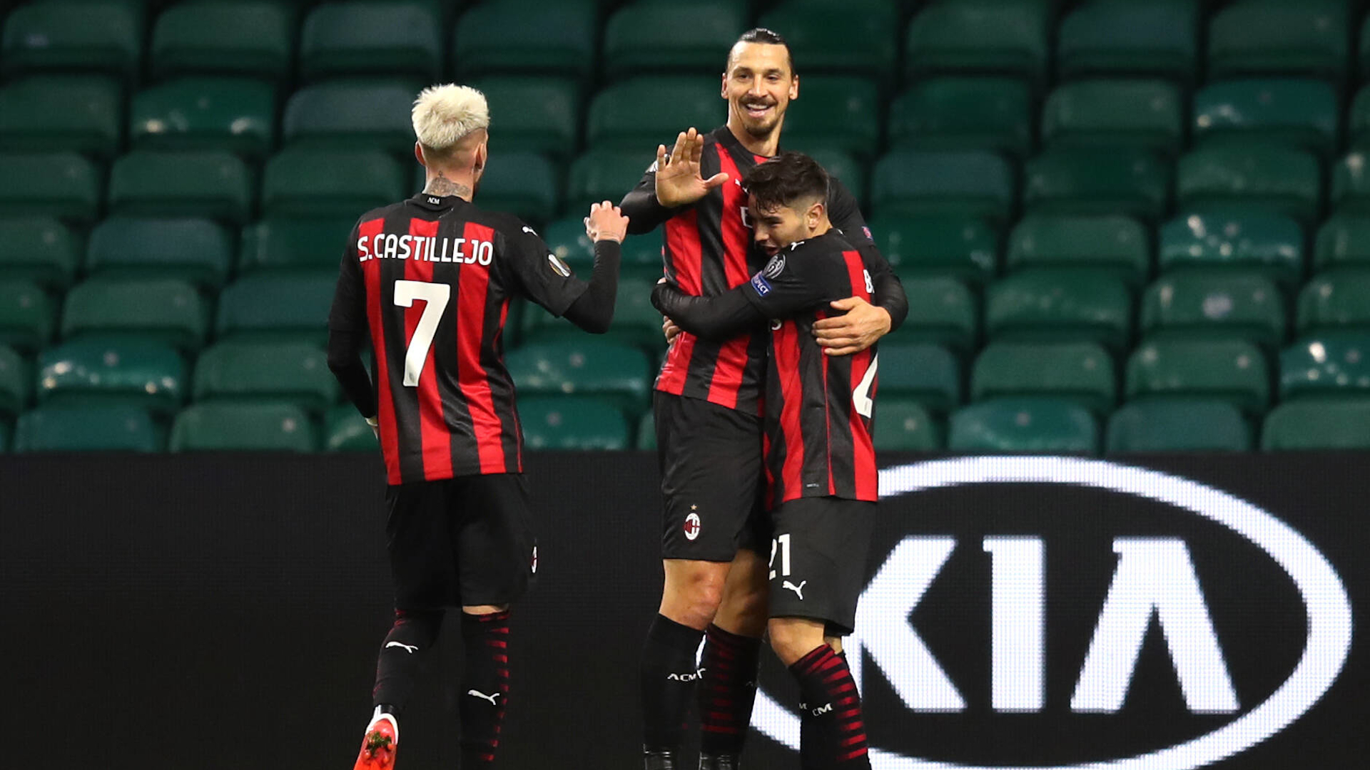 ONLY GERMANY Celtic Glasgow vs. AC Milan Europa League Brahim Diaz Zlatan Ibrahimovic Samu Castillejo 22102020
