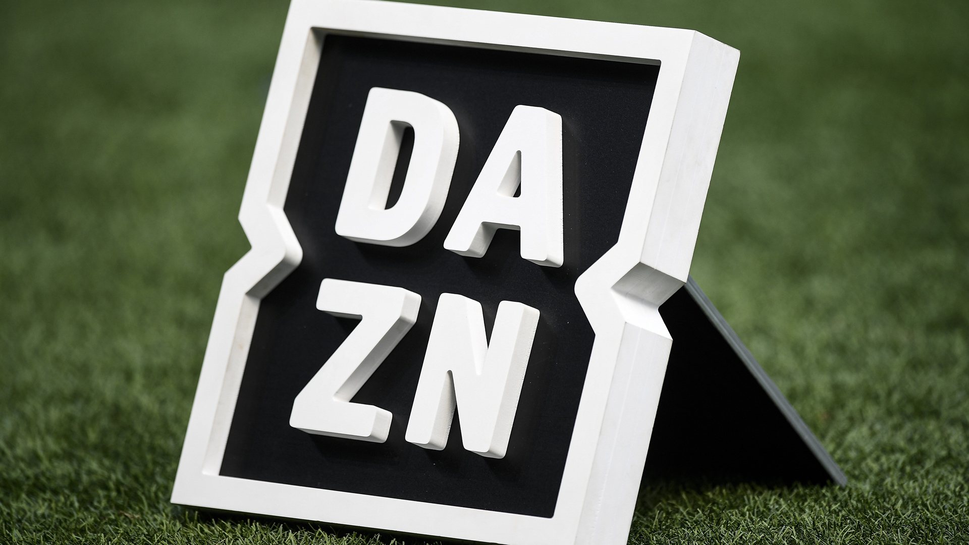 DAZN Bundesliga 10082021