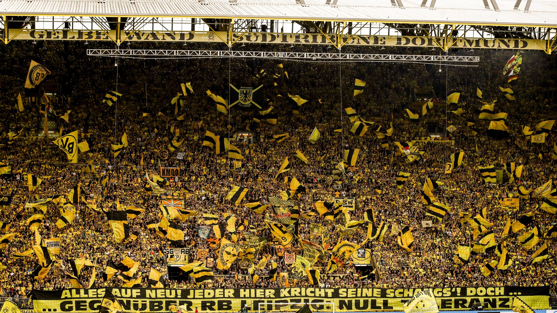 Gelbe Wand Ignal Iduna Park Borussia Dortmund BVB 26082018