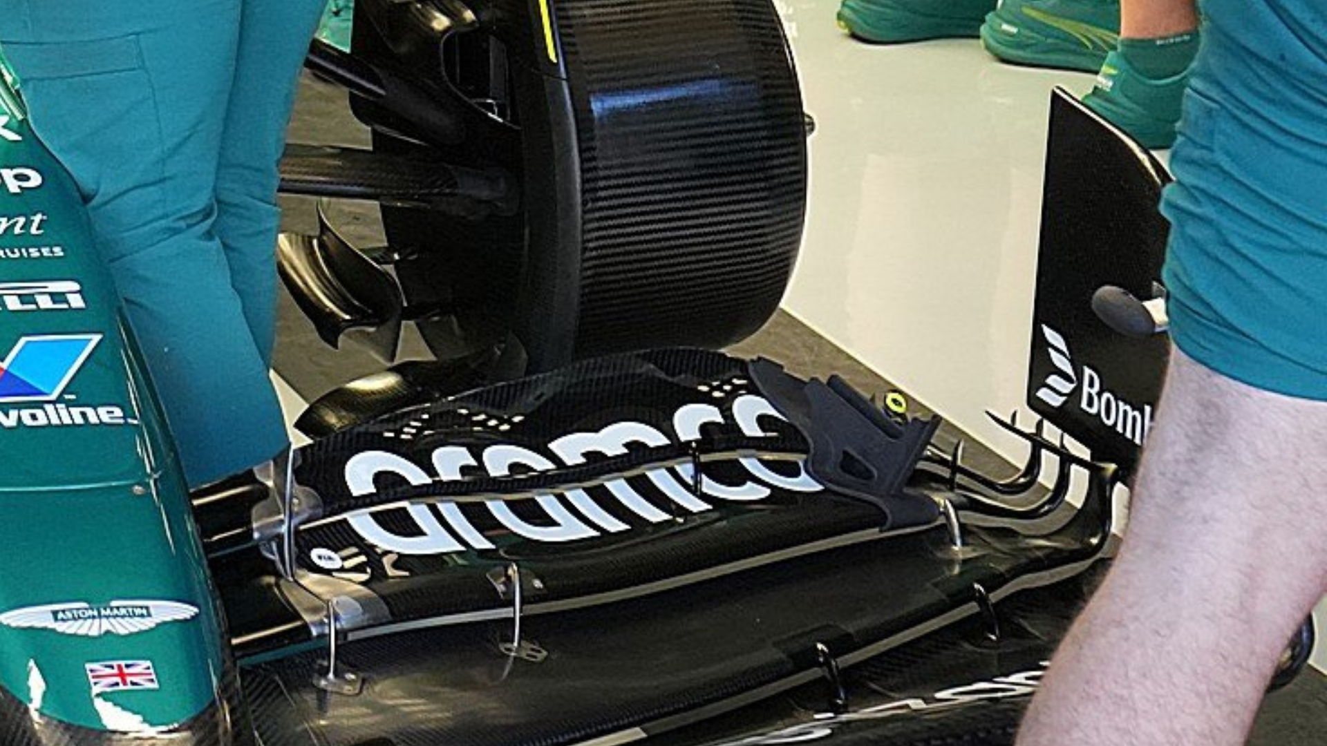 Alerón Aston Martin