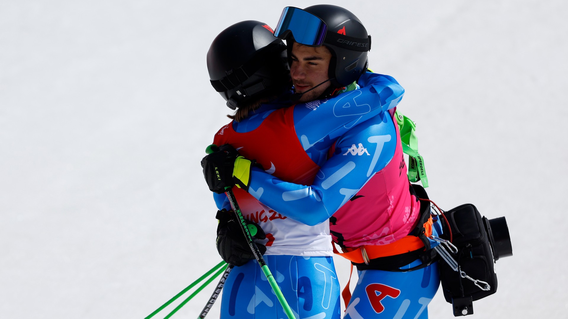 Chiara Mazzel con la sua guida Fabrizio Casal sulla pista paralimpica dello Slalom Vision di Beijing 2022.