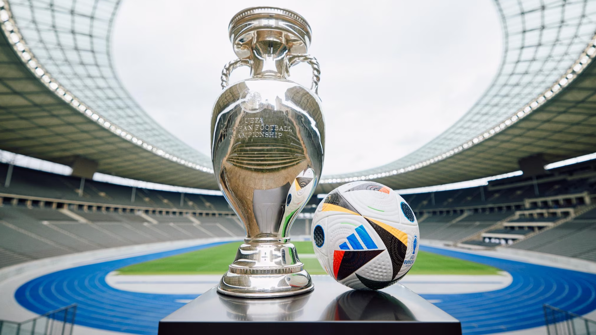 Balón Eurocopa Adidas