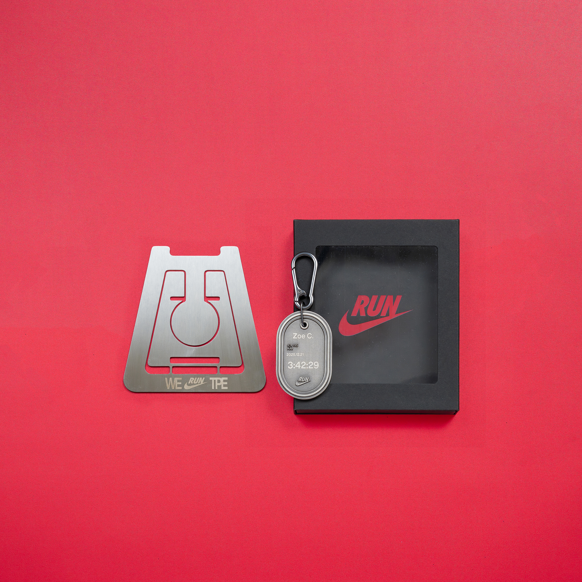 NIKE