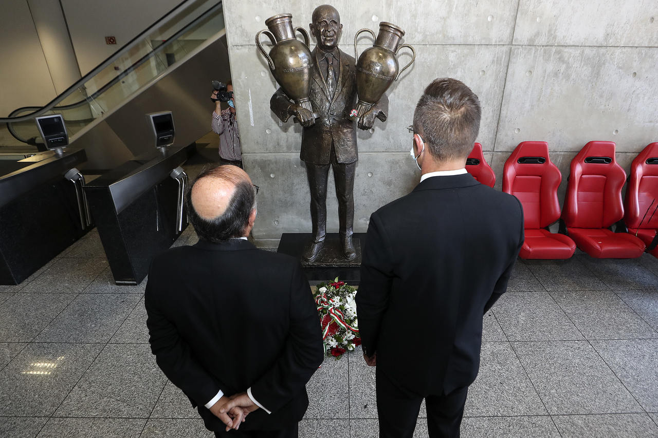 Benfica, Bela Guttmann