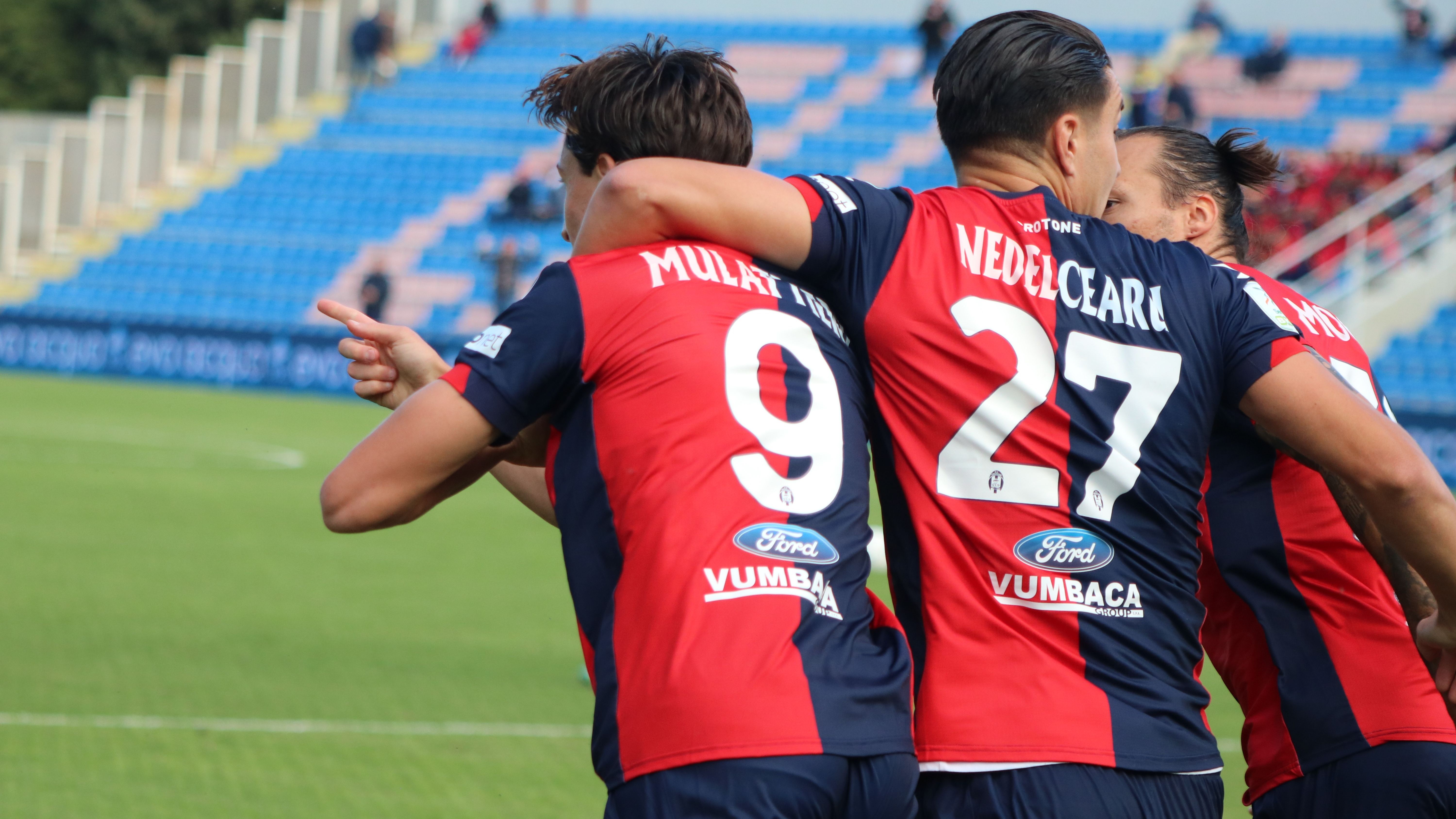 Esultanza Crotone, gol, Serie B 2021-2022, DAZN Italia