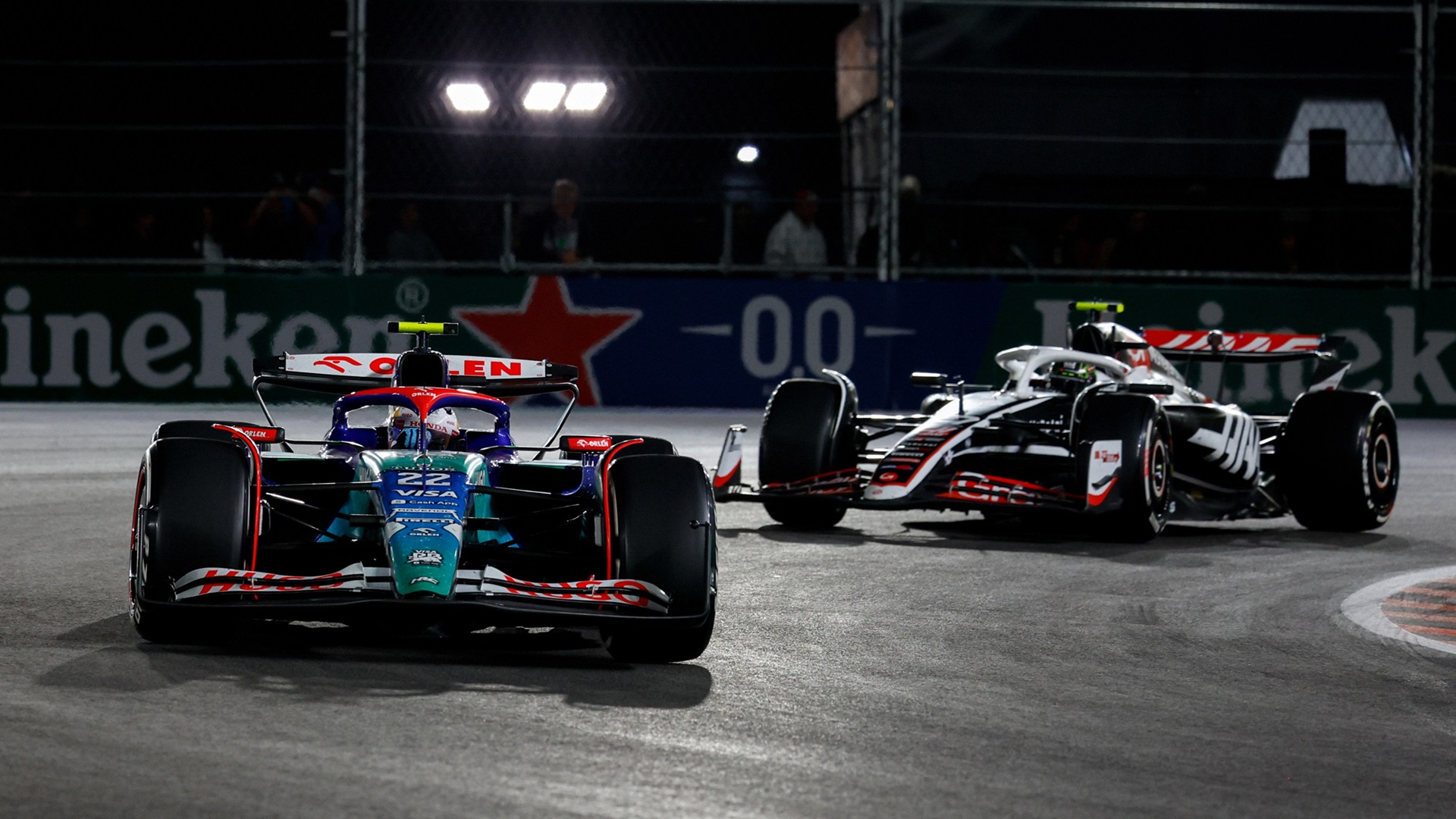 2024-11-23 Tsunoda Yuki Hulkenberg F1 Formula 1