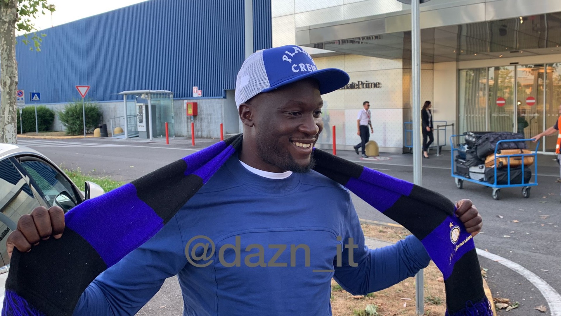 Romelu Lukaku atterra a Milano pronto per l'Inter