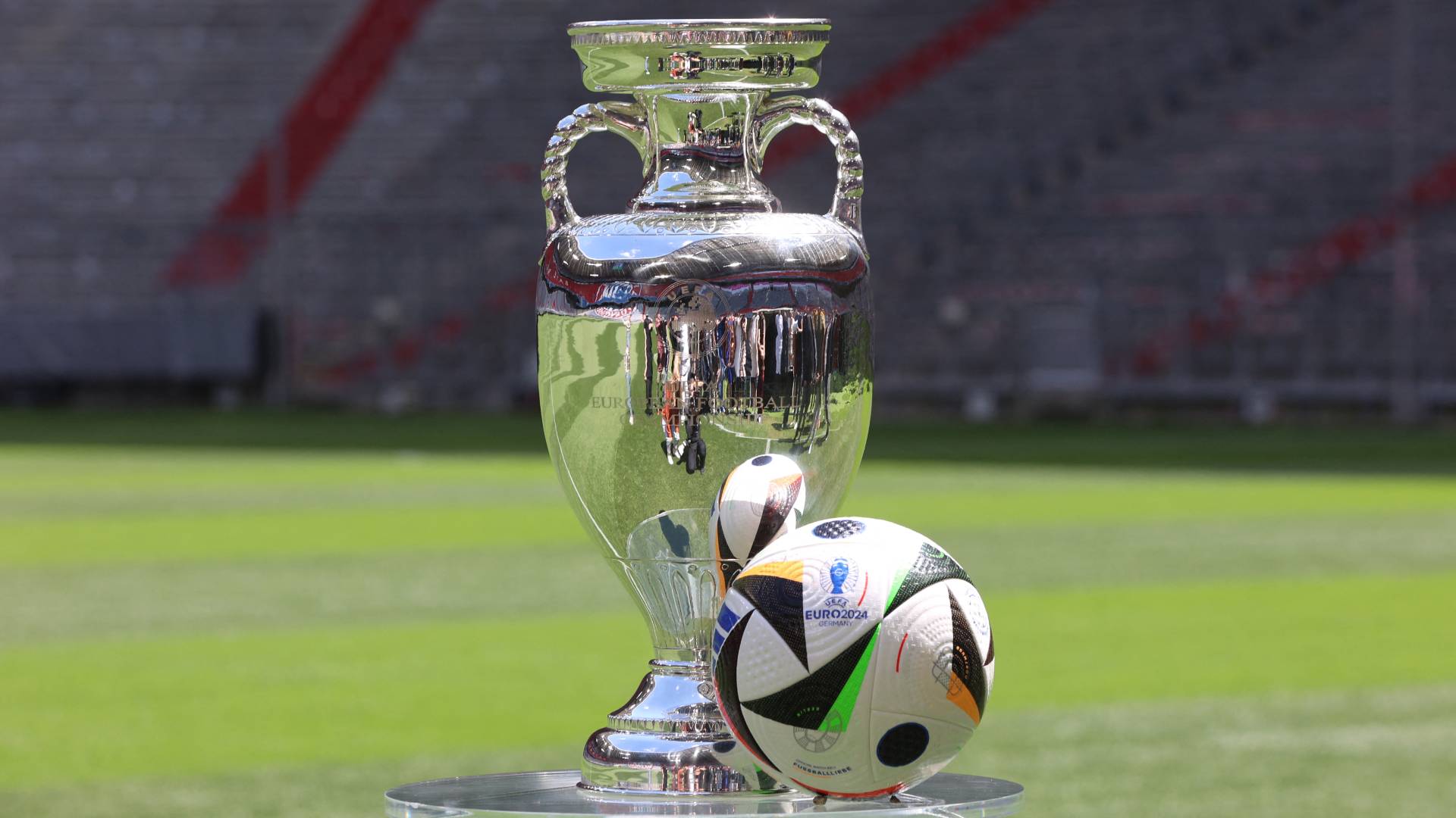 PIC 2 Euro2024 trophy_May2024