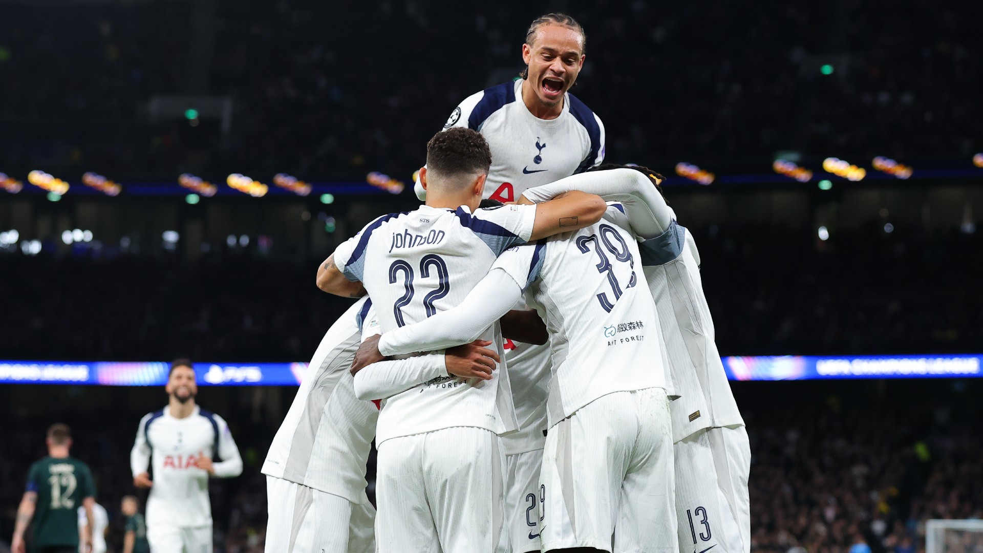 simons-20251104-getty-ftr