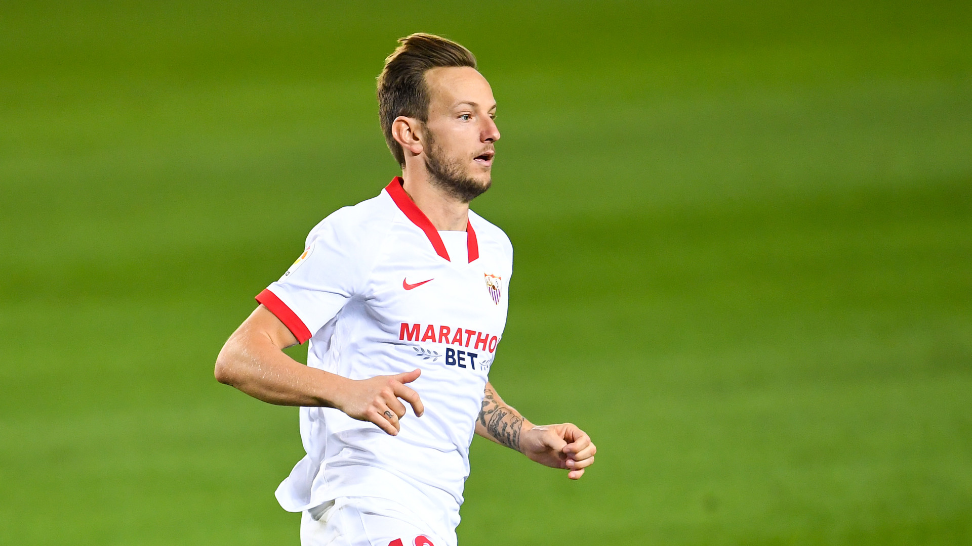 Rakitic Sevilla 04102020