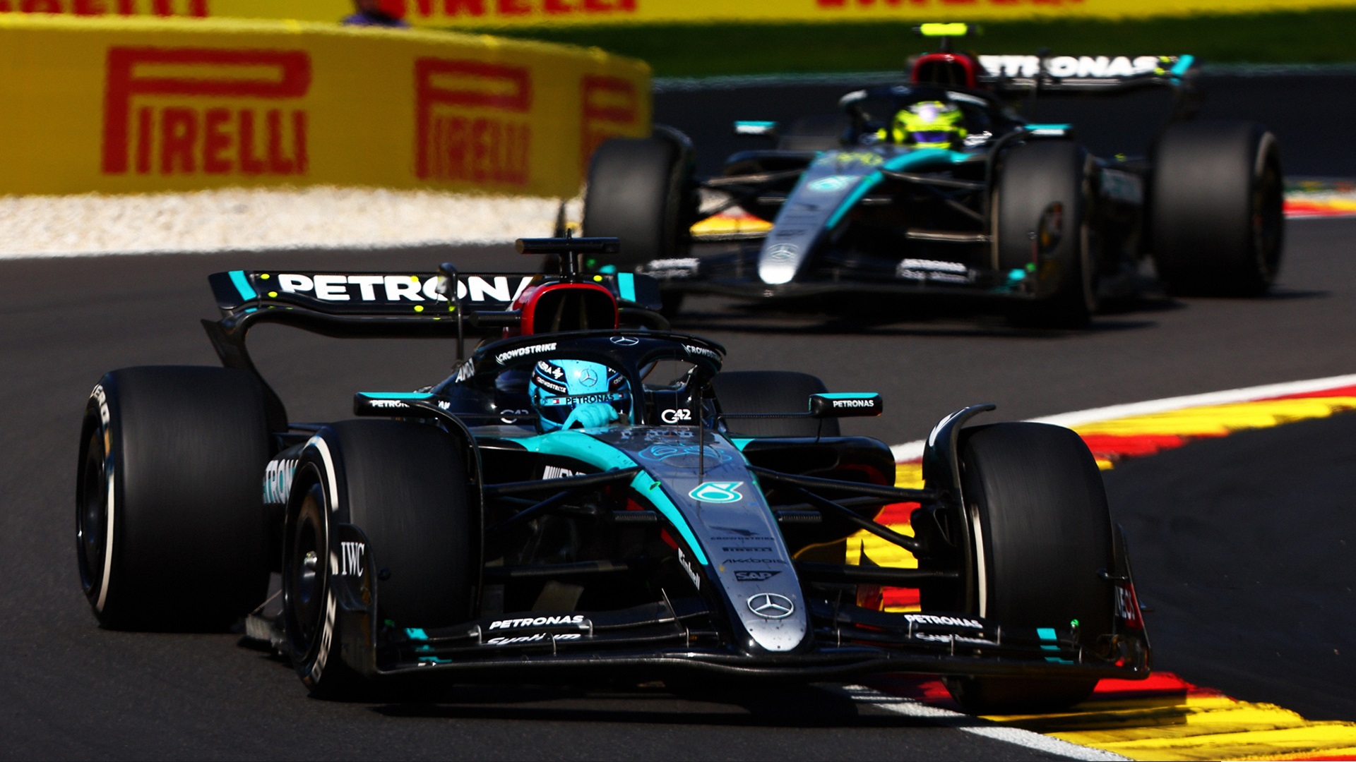 2024-07-28 Russell Hamilton Mercedes F1 Formula 1